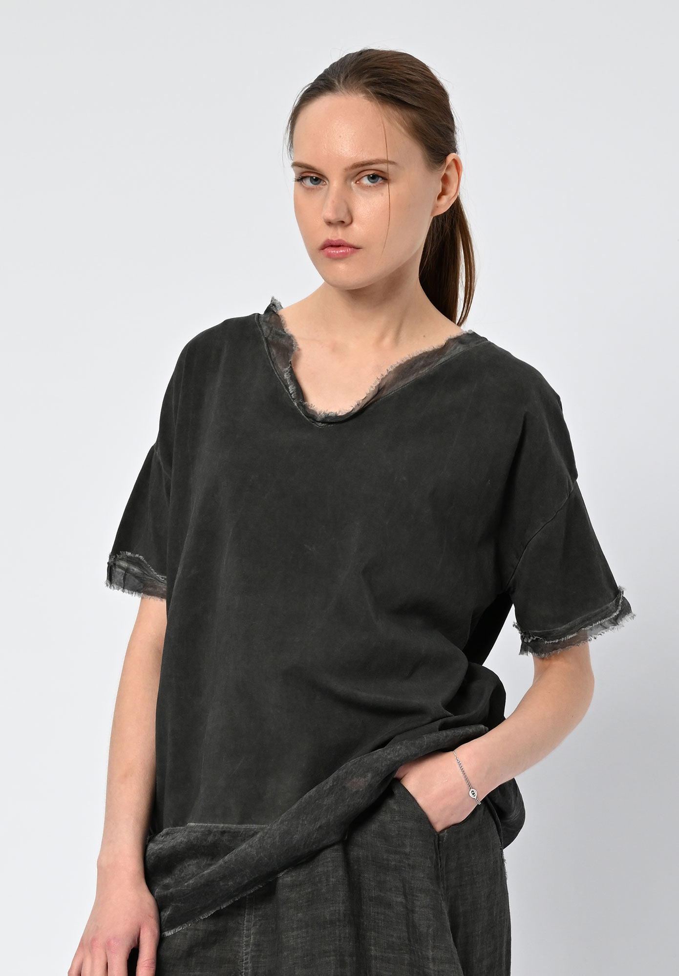 SANCTAMUERTE - V-NECK T-SHIRT - ANTHRACITE