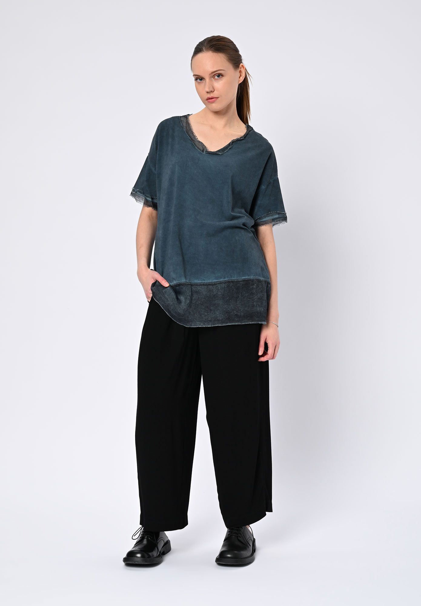 SANCTAMUERTE - V-NECK T-SHIRT - BLUE MATISSE