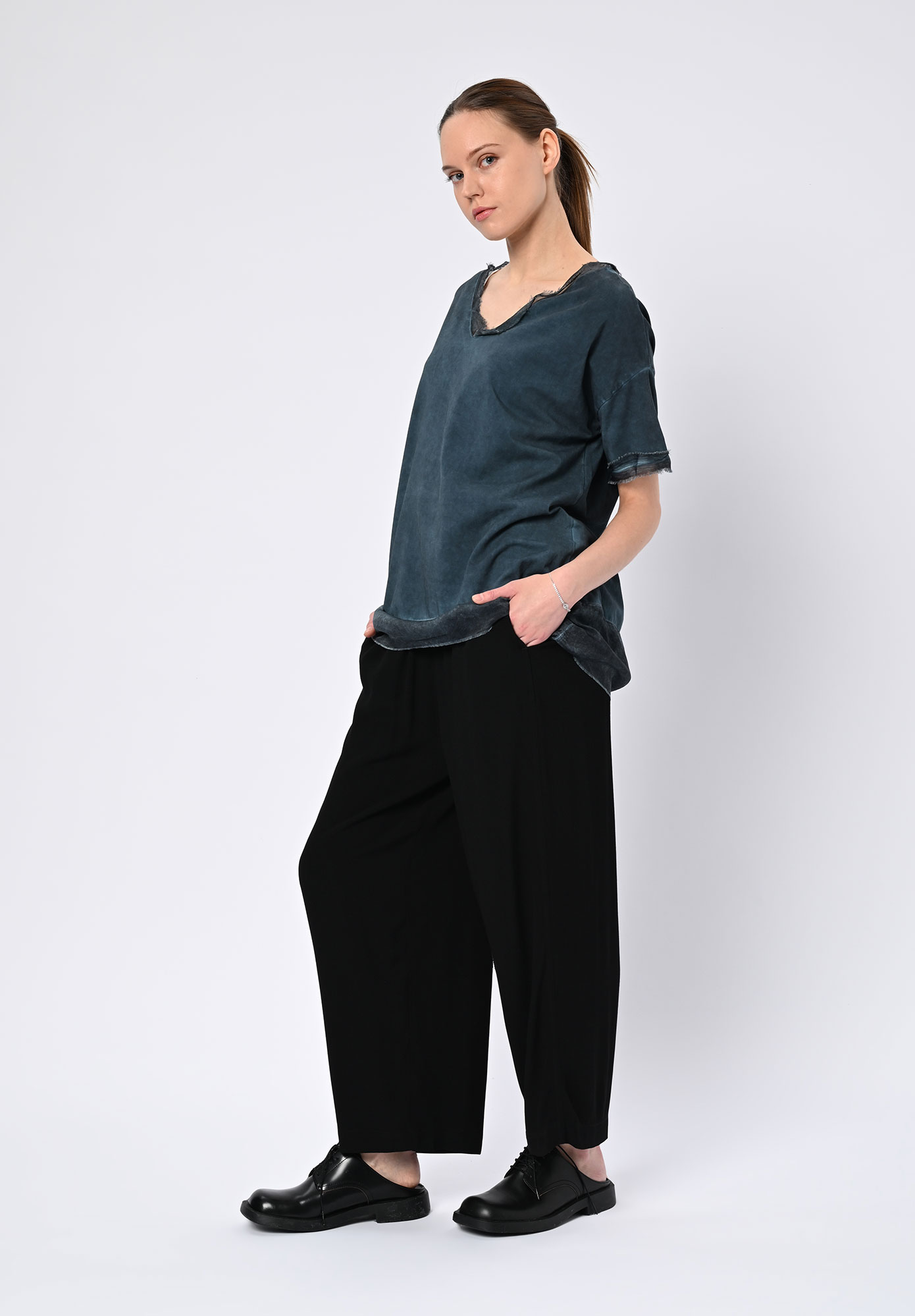 SANCTAMUERTE - V-NECK T-SHIRT - BLUE MATISSE