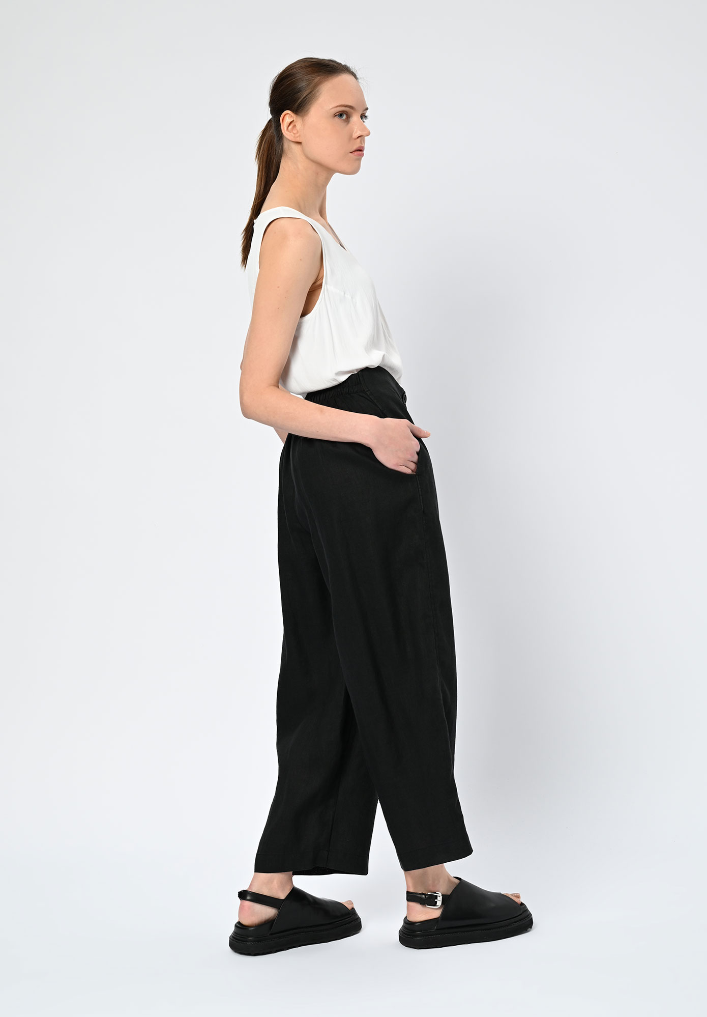 PAL OFFNER - CASUAL LINEN TROUSERS - BLACK