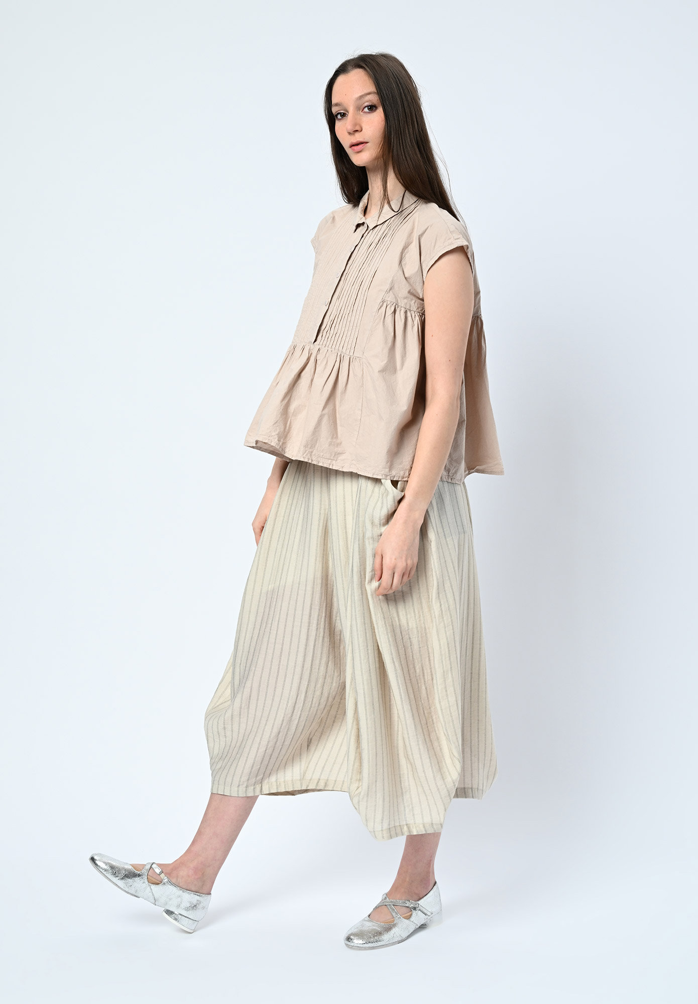 PRIVATSACHEN - JUNGLASER PINTUCK GATHER TRAPEZE TOP - KIESEL | QUARTZ PRIVATSACHEN - JUNGLASER PINTUCK GATHER TRAPEZE TOP - KIESEL | QUARTZ