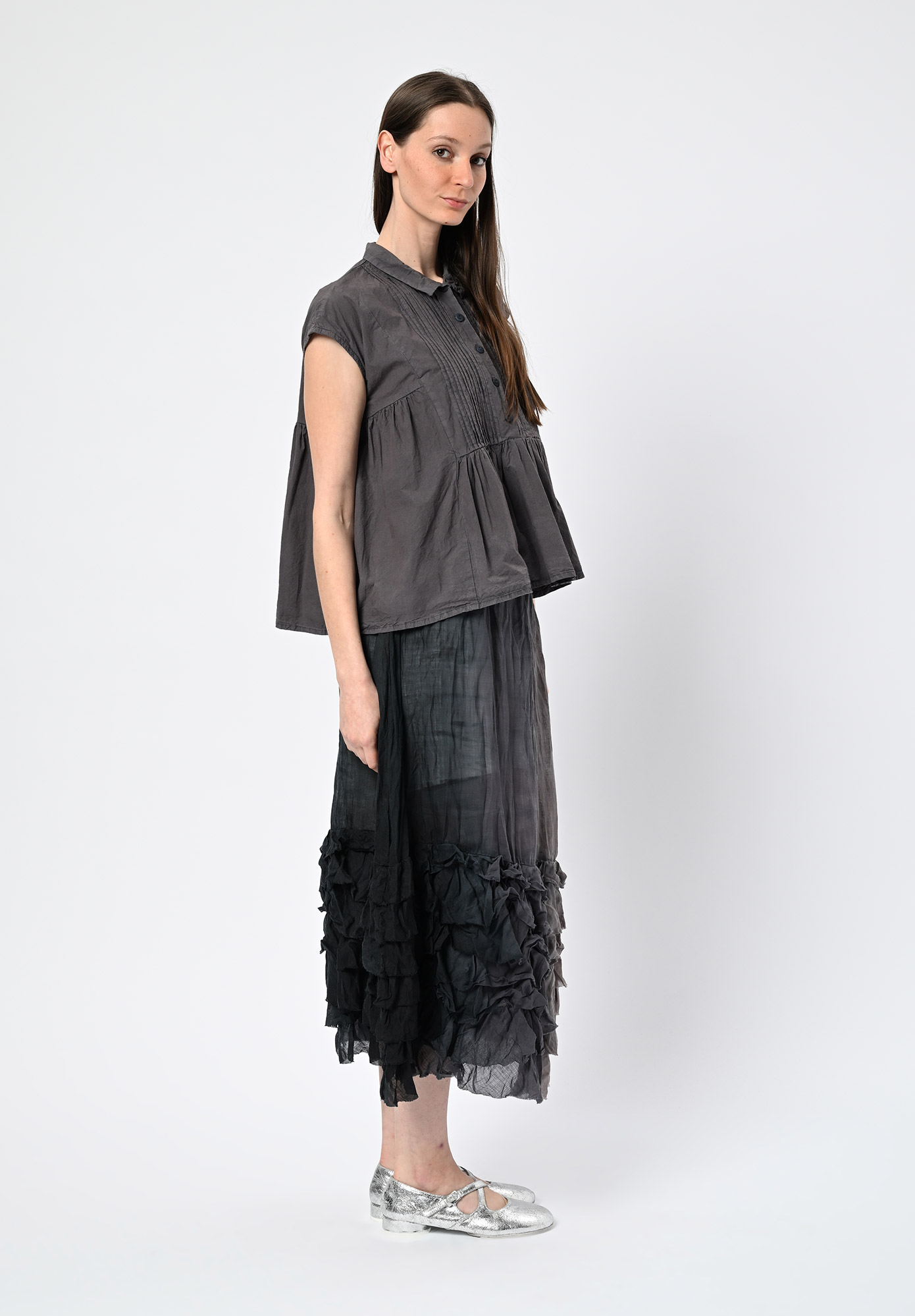 PRIVATSACHEN - JUNGLASER PINTUCK GATHER TRAPEZE TOP - MUSKAT | CHARCOAL PRIVATSACHEN - JUNGLASER PINTUCK GATHER TRAPEZE TOP - MUSKAT | CHARCOAL