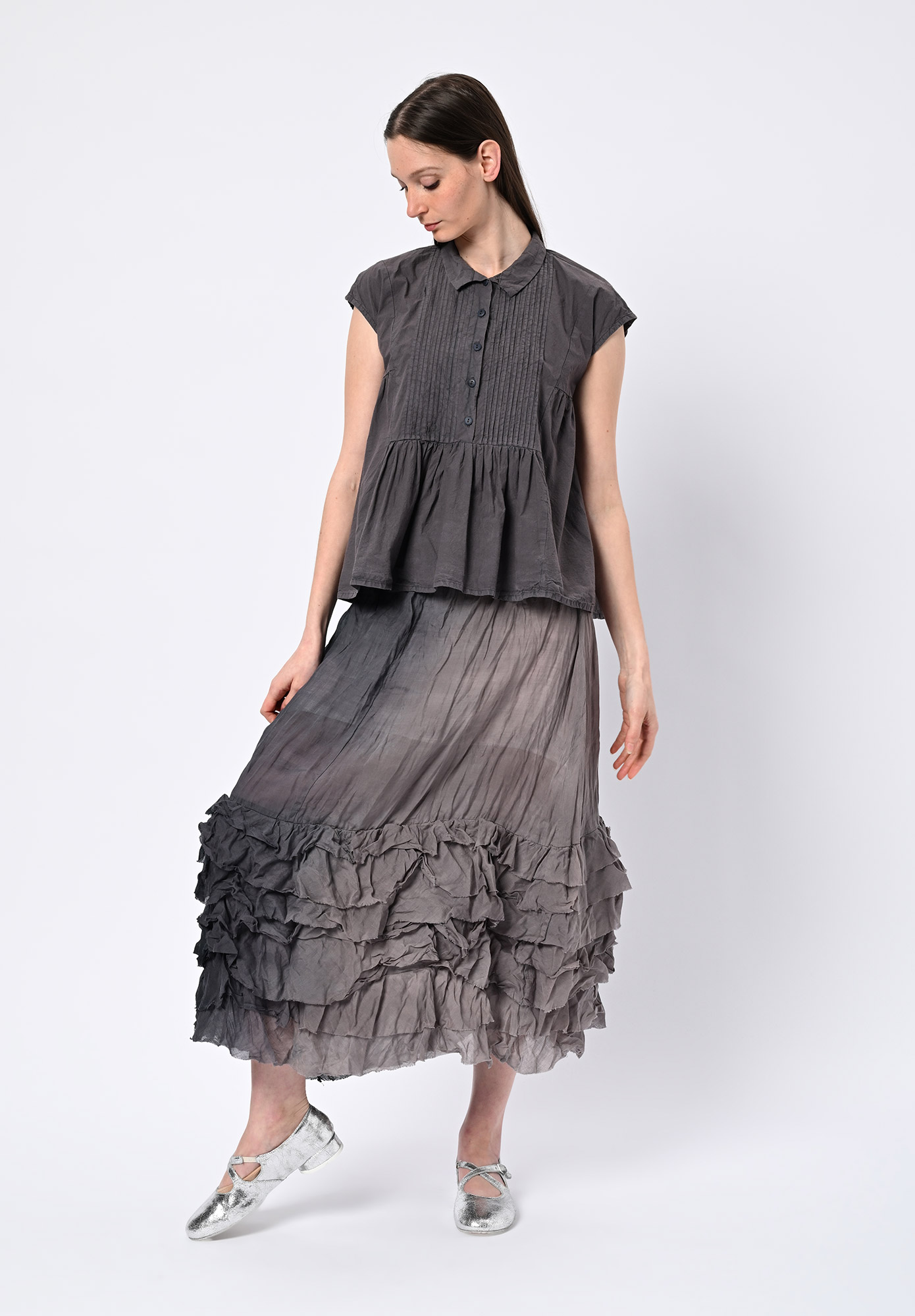 PRIVATSACHEN - JUNGLASER PINTUCK GATHER TRAPEZE TOP - MUSKAT | CHARCOAL PRIVATSACHEN - JUNGLASER PINTUCK GATHER TRAPEZE TOP - MUSKAT | CHARCOAL