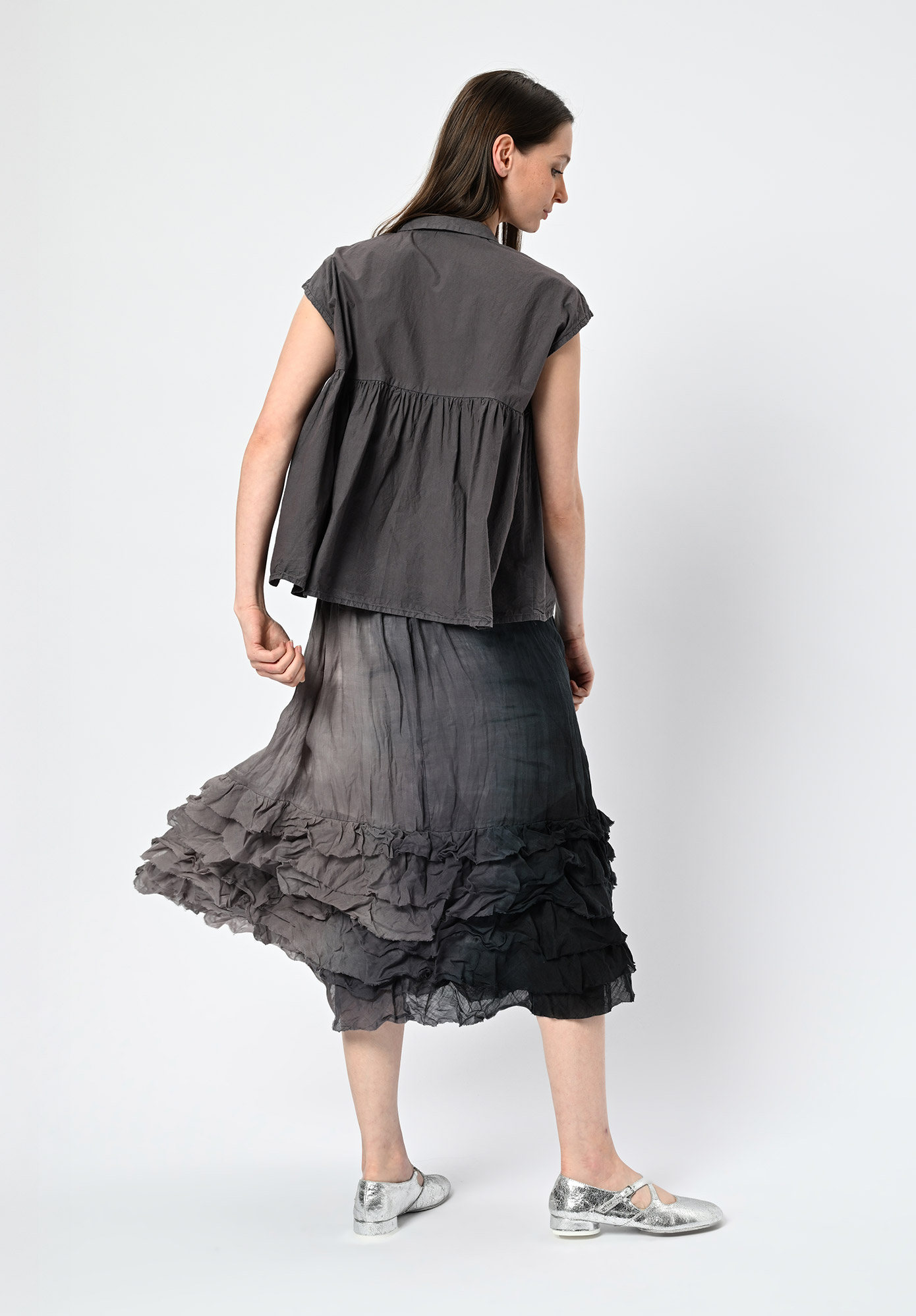 PRIVATSACHEN - JUNGLASER PINTUCK GATHER TRAPEZE TOP - MUSKAT | CHARCOAL PRIVATSACHEN - JUNGLASER PINTUCK GATHER TRAPEZE TOP - MUSKAT | CHARCOAL