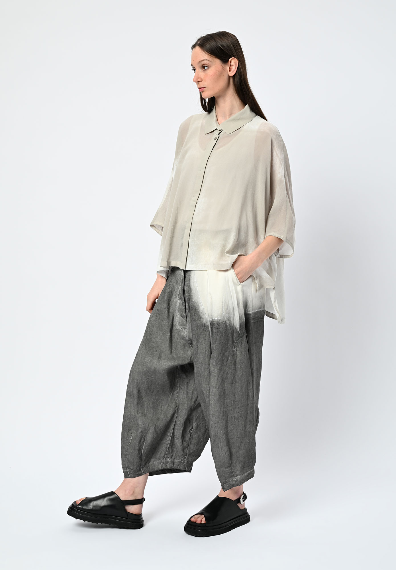 MOYURU - NIMUS TRAPEZE SHIRT - WHITE  | LIGHT GREY MOYURU - NIMUS TRAPEZE SHIRT - WHITE  | LIGHT GREY