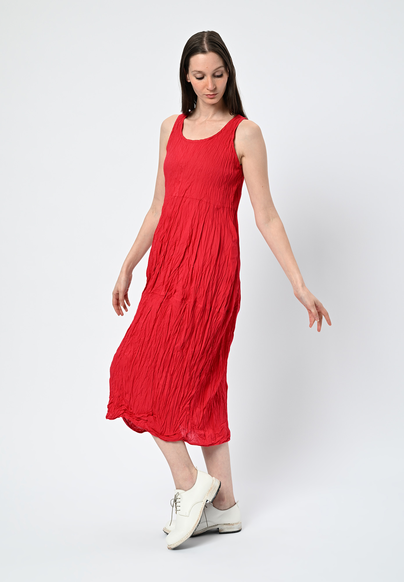 PRIVATSACHEN - PROSPERIHR SLEEVELESS LONG DRESS - PEPPER | RED PRIVATSACHEN - PROSPERIHR SLEEVELESS LONG DRESS - PEPPER | RED