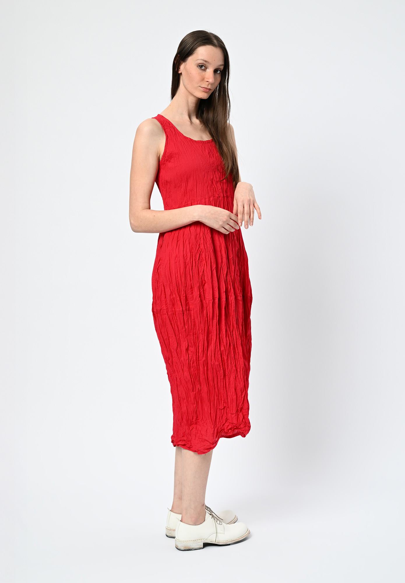 PRIVATSACHEN - PROSPERIHR SLEEVELESS LONG DRESS - PEPPER | RED PRIVATSACHEN - PROSPERIHR SLEEVELESS LONG DRESS - PEPPER | RED