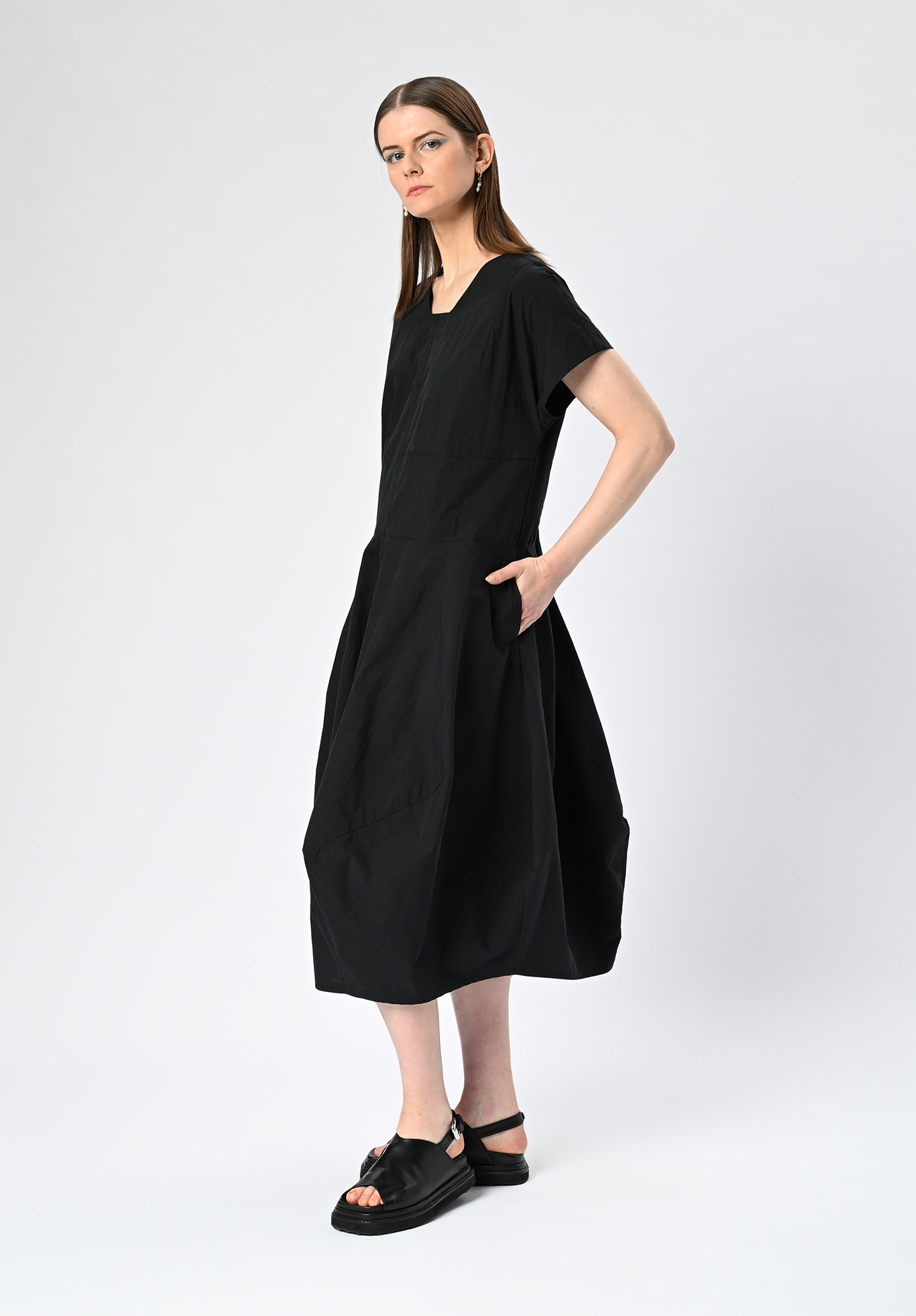 MM SÖHN - METROPOLIS DRESS - BLACK MM SÖHN - METROPOLIS DRESS - BLACK