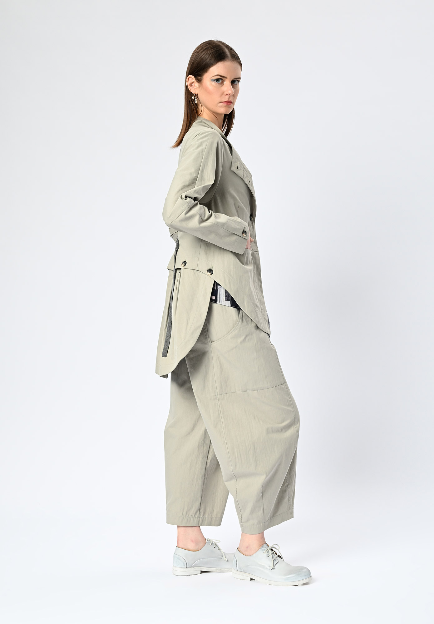 MM SÖHN - DISTRICT PEPLUM JACKET - OYSTER MM SÖHN - DISTRICT PEPLUM JACKET - OYSTER