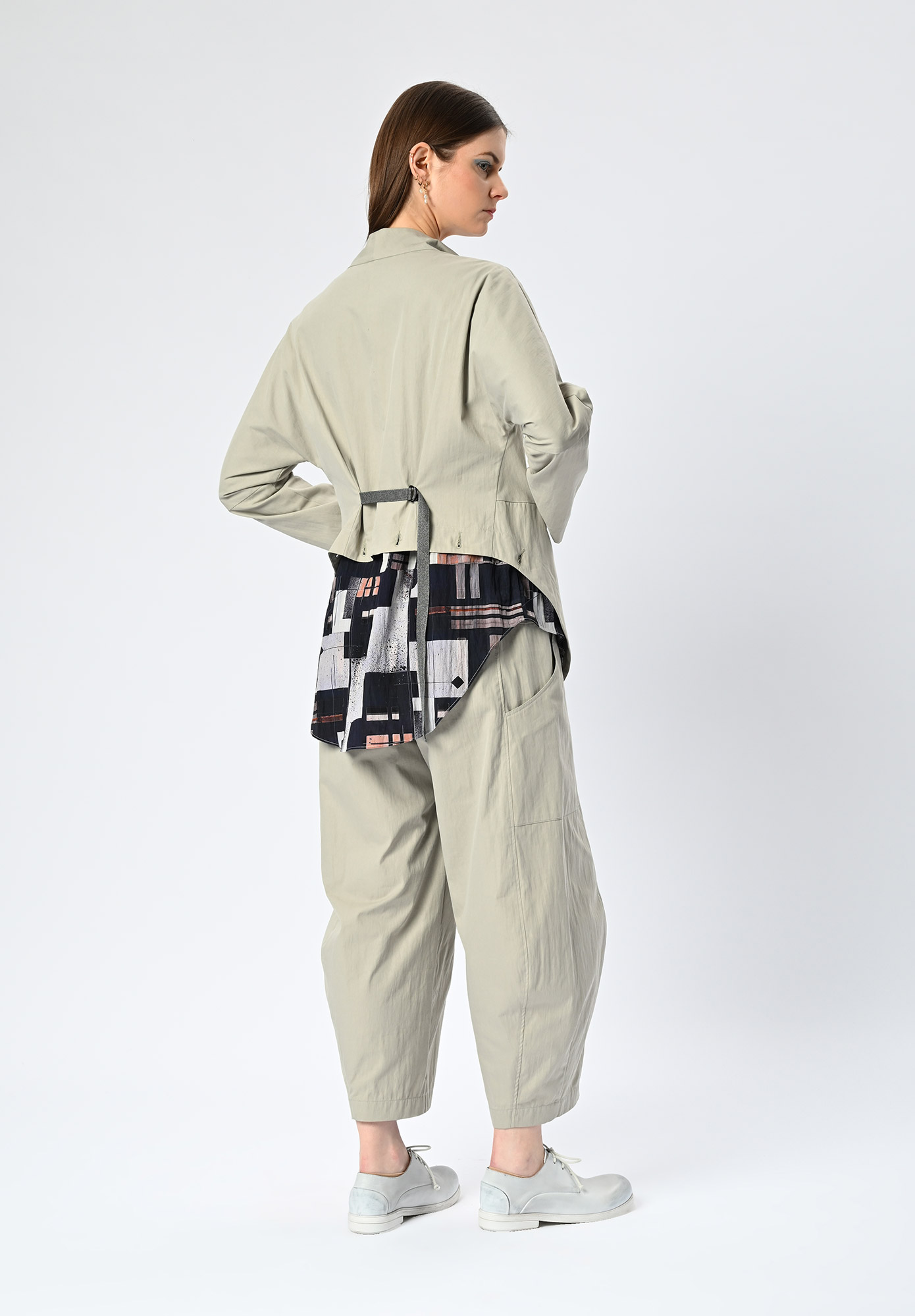 MM SÖHN - DISTRICT PEPLUM JACKET - OYSTER MM SÖHN - DISTRICT PEPLUM JACKET - OYSTER