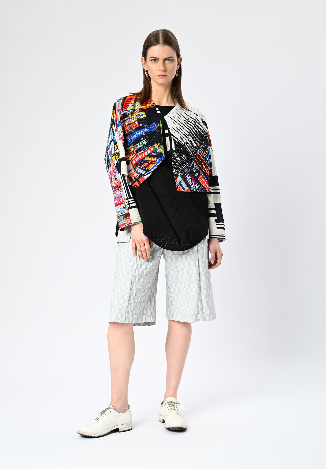 MM SÖHN - CITY LIFE CROPPED SHRUG - TOKYO NEON PRINT