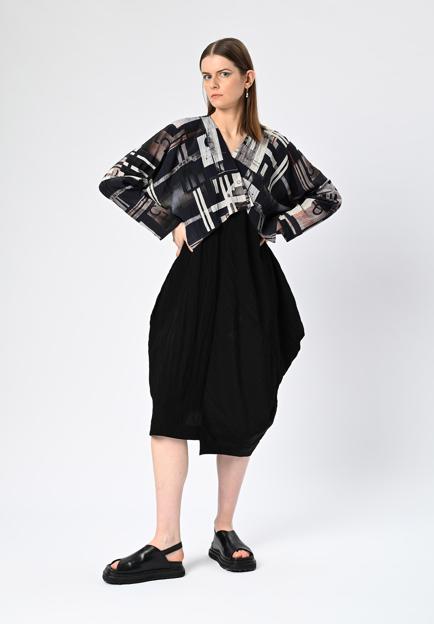MM SÖHN - CITY LIFE CROPPED SHRUG - METROPOLIS PRINT MM SÖHN - CITY LIFE CROPPED SHRUG - METROPOLIS PRINT