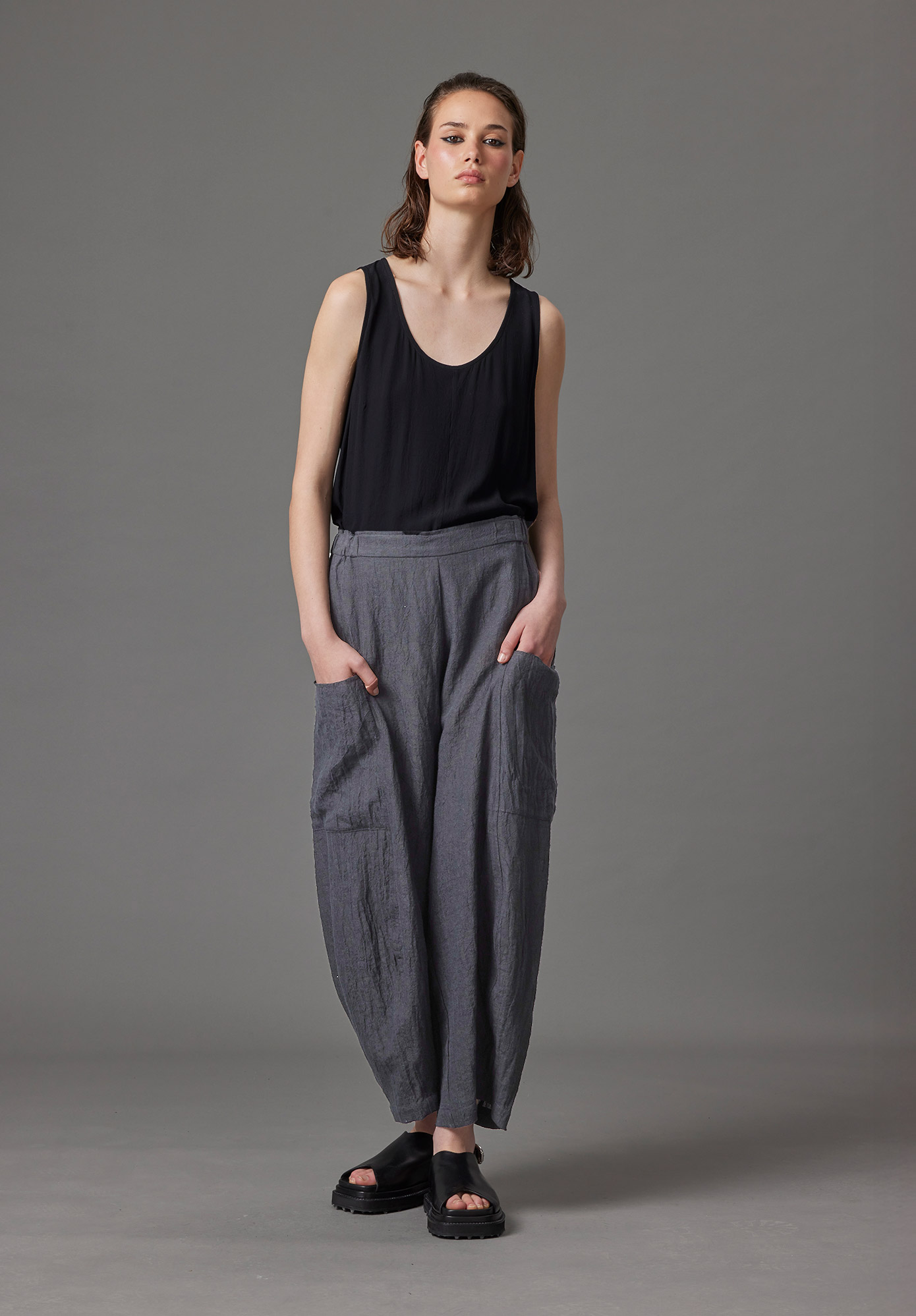 MM SÖHN - CRESCENT CONTOUR PANT SS25 - FLINT