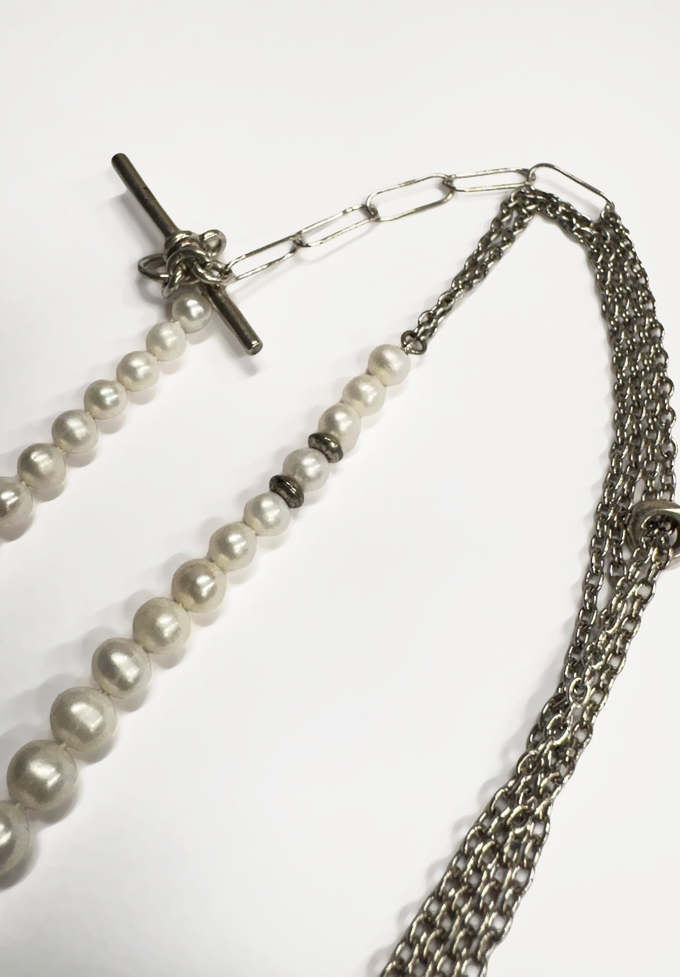 FLEW DESIGNS - PEARL CROSSBAR NECKLACE - MIXED
