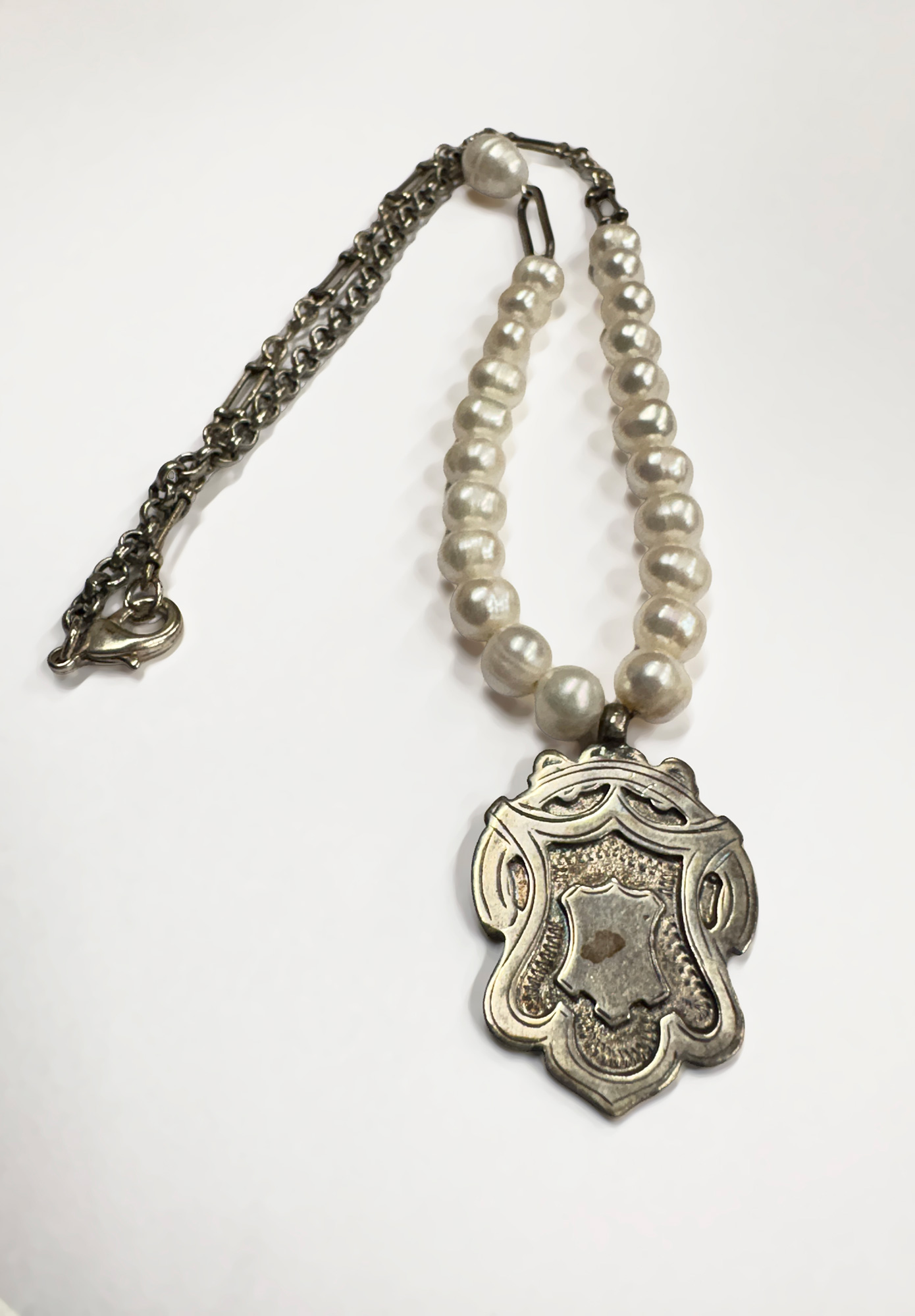 FLEW DESIGNS - TRIO NECKLACE - SILVER | WHITE