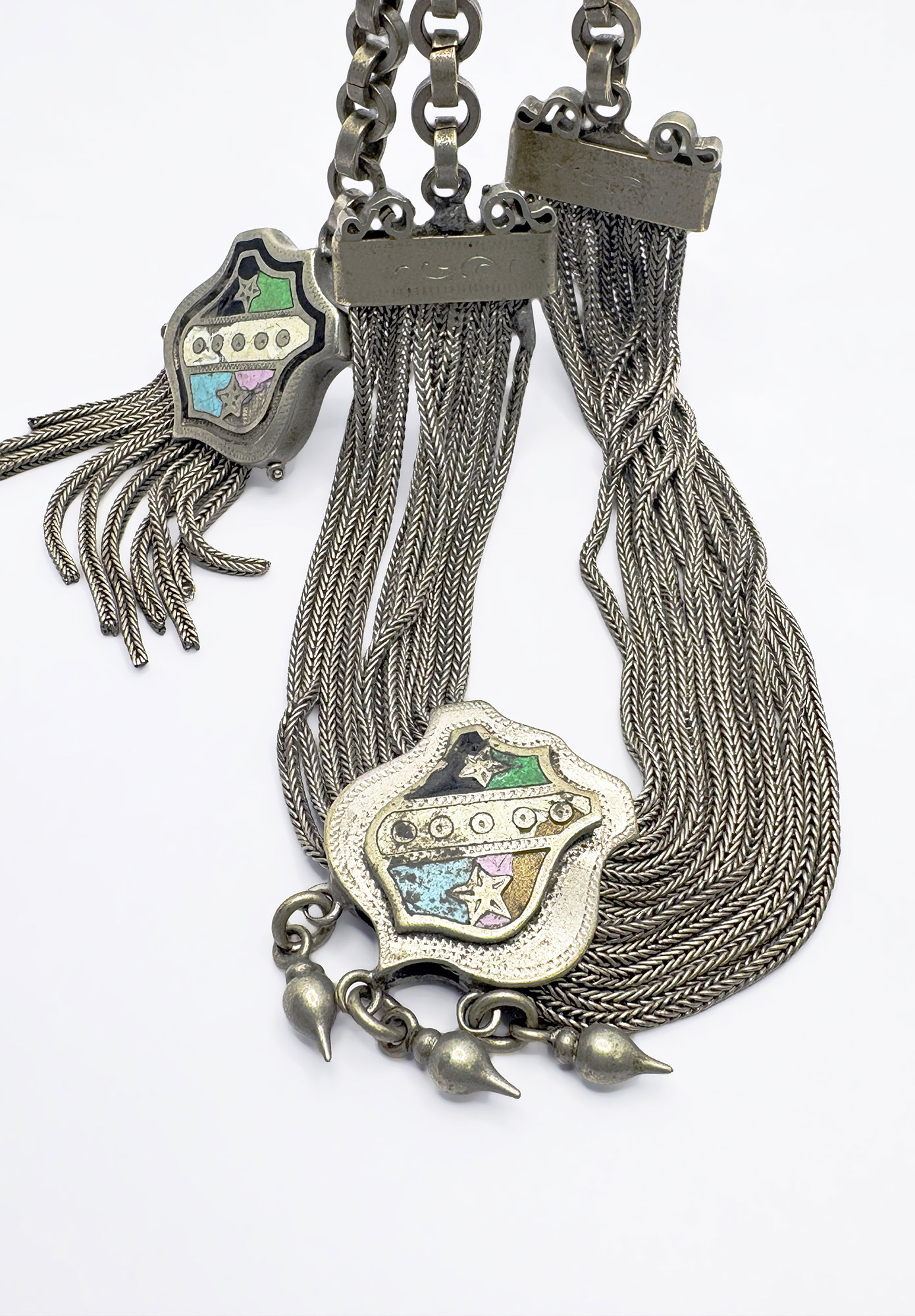 FLEW DESIGNS - STRATA MEDALLION NECKLACE - SILVER