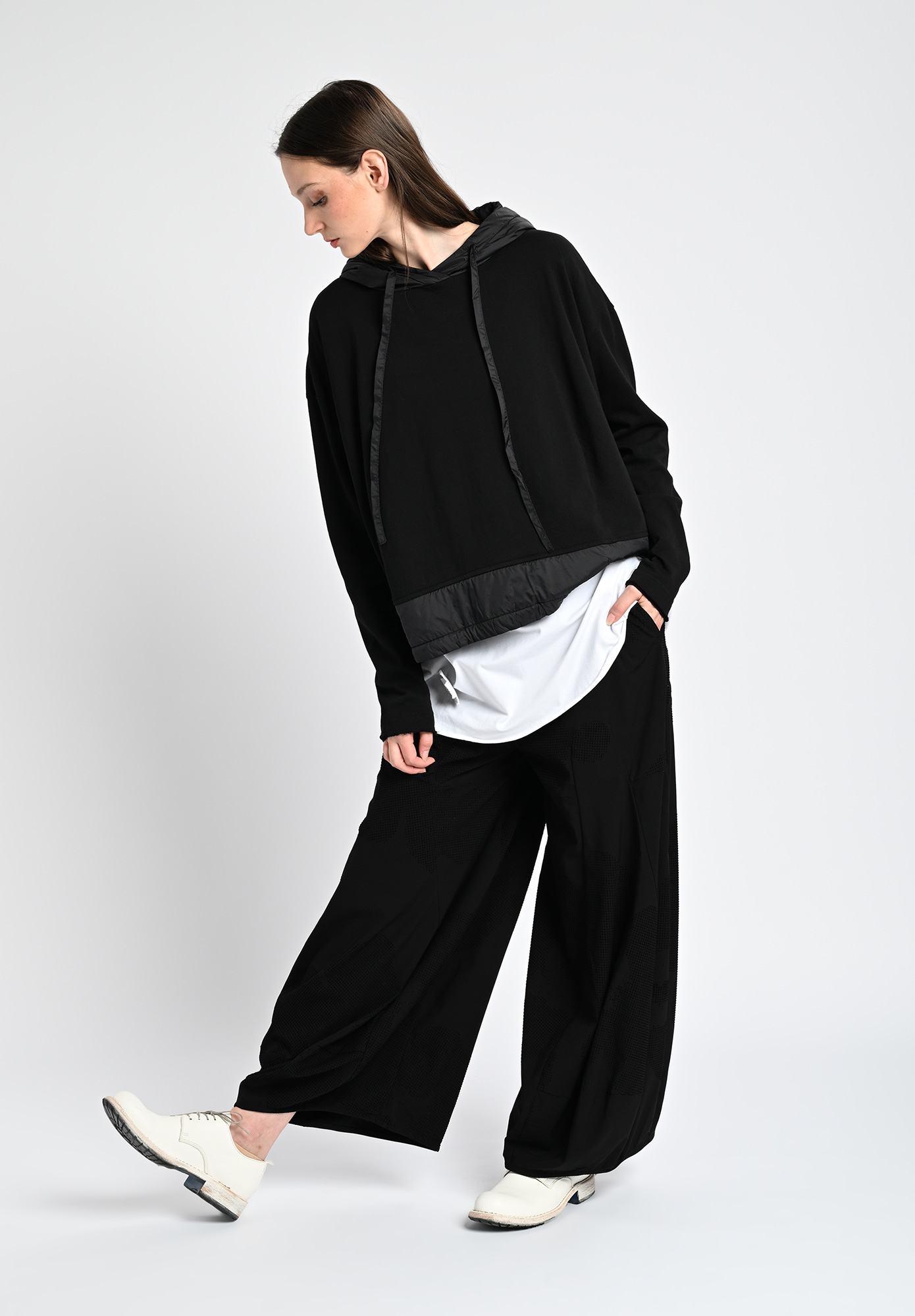 STUDIO RUNDHOLZ | BLACK LABEL - WADDED HEM DRAWCORD NECK TOP - BLACK