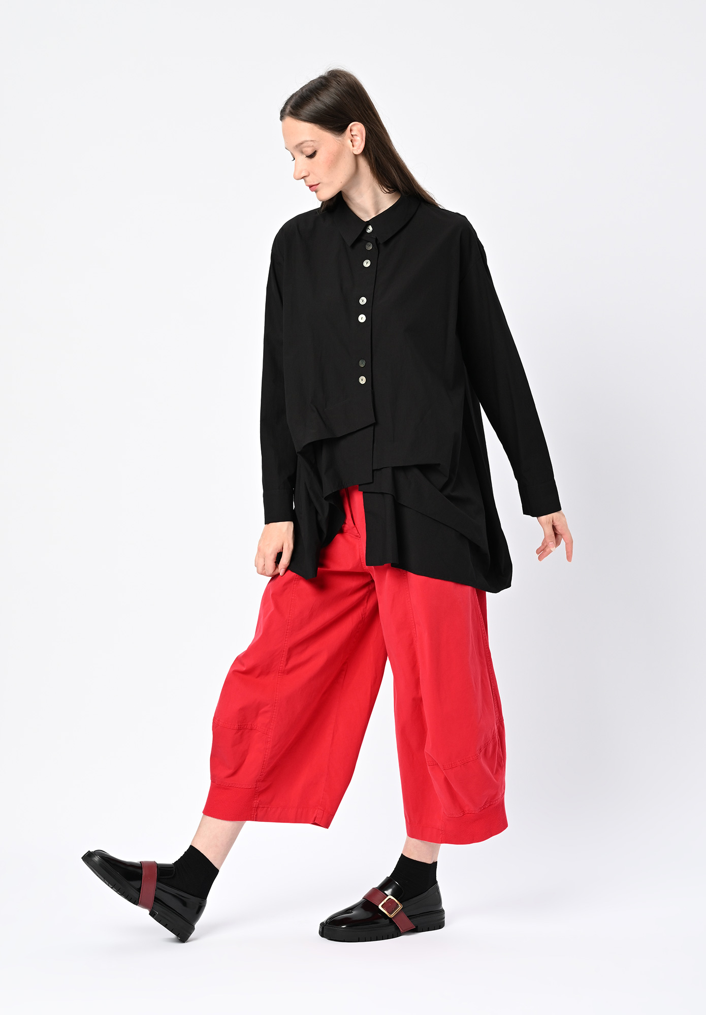 MOYURU - EASEL SHIRT - BLACK