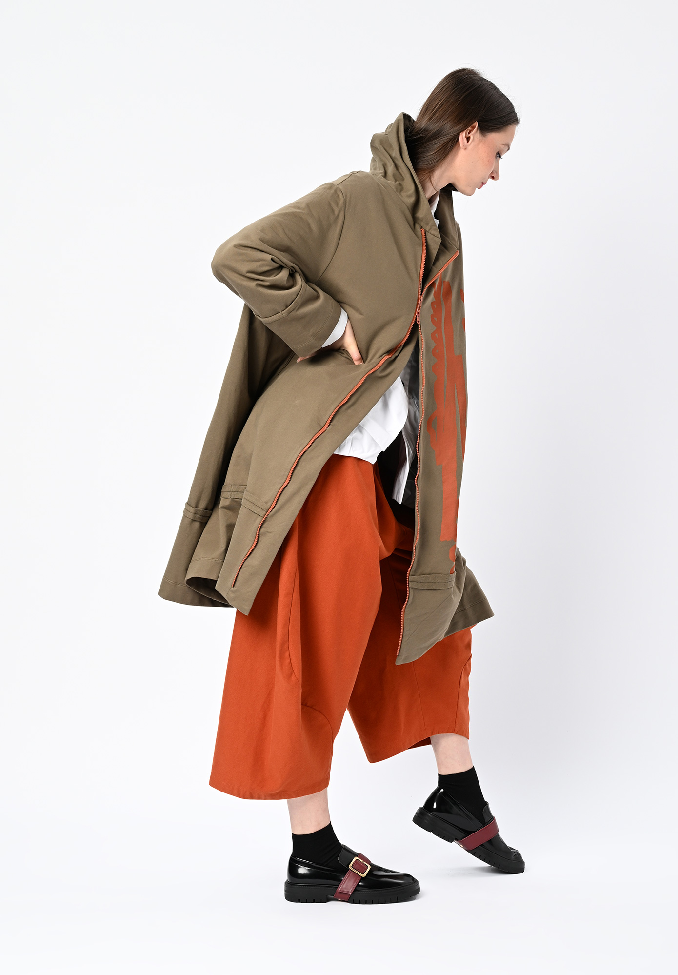 MOYURU - IMPRESSIONIST COAT - KHAKI