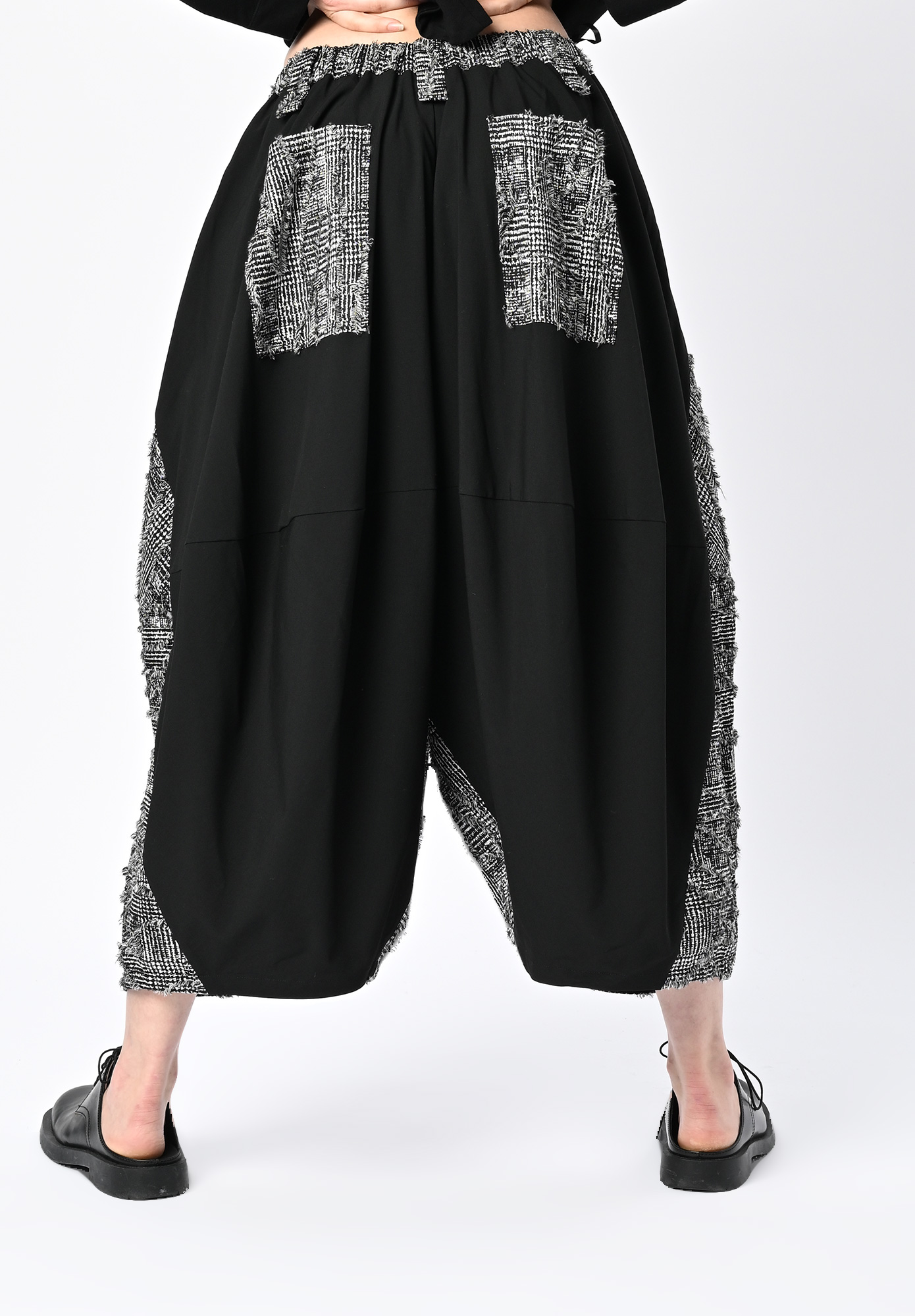 MOYURU - CROSSHATCH TULIP PANT - BLACK