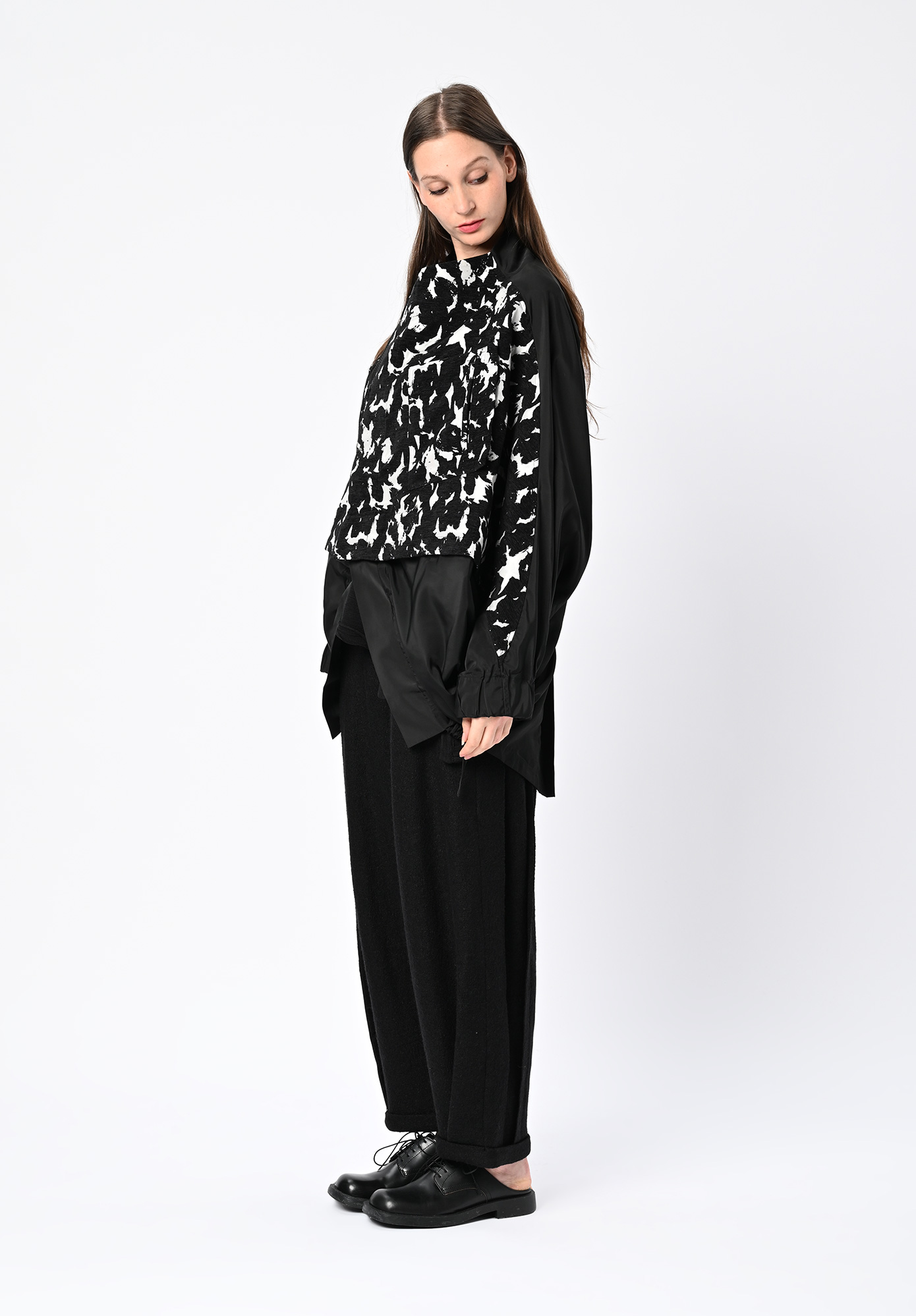 MOYURU - TWO TONE JACKET - BLACK COMBO MOYURU - TWO TONE JACKET - BLACK COMBO