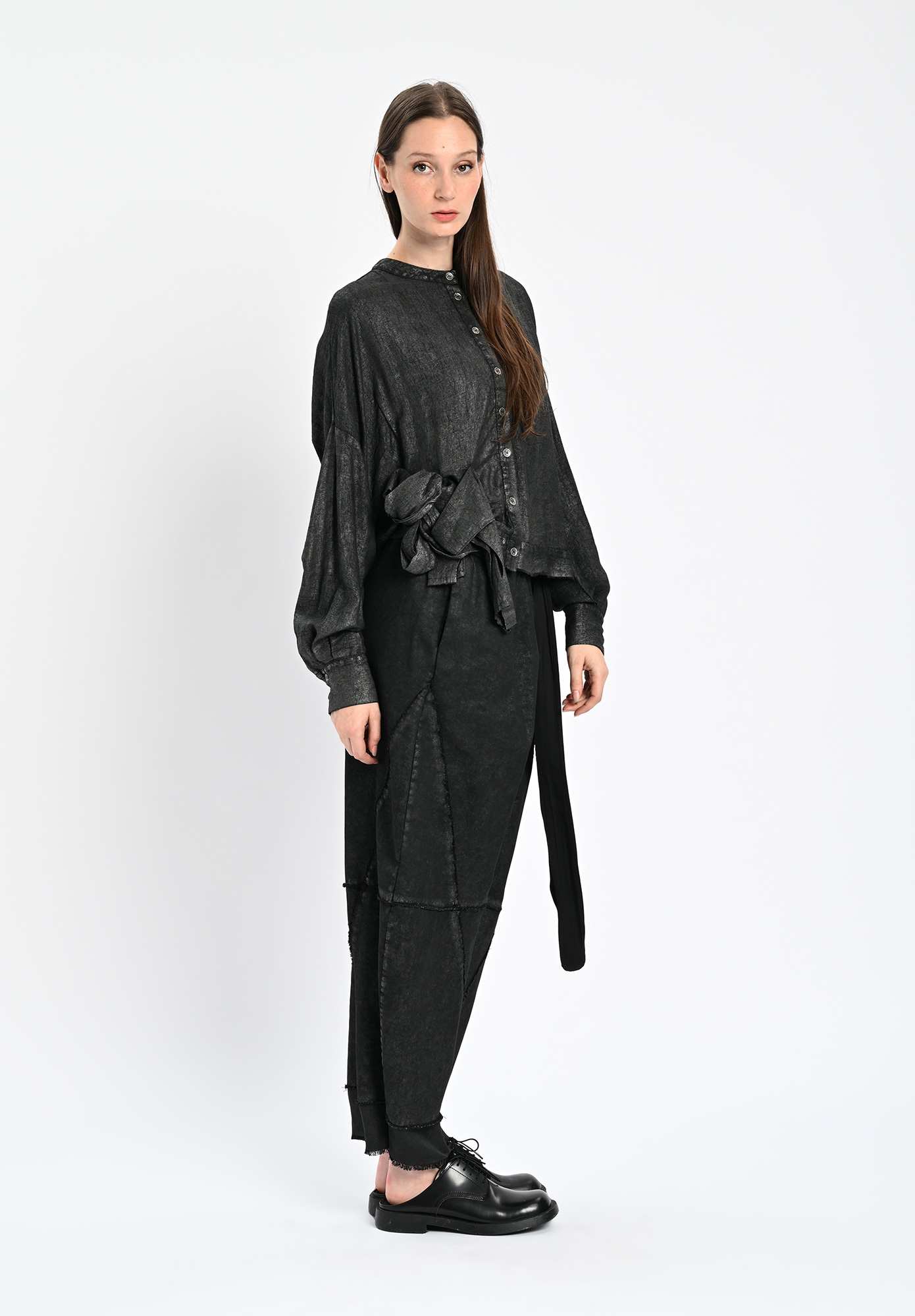 SANCTAMUERTE - CAMICIA CORTA SHORT JACKET WITH SIDE TWIST KNOT DETAIL - LAMINATED BLACK
