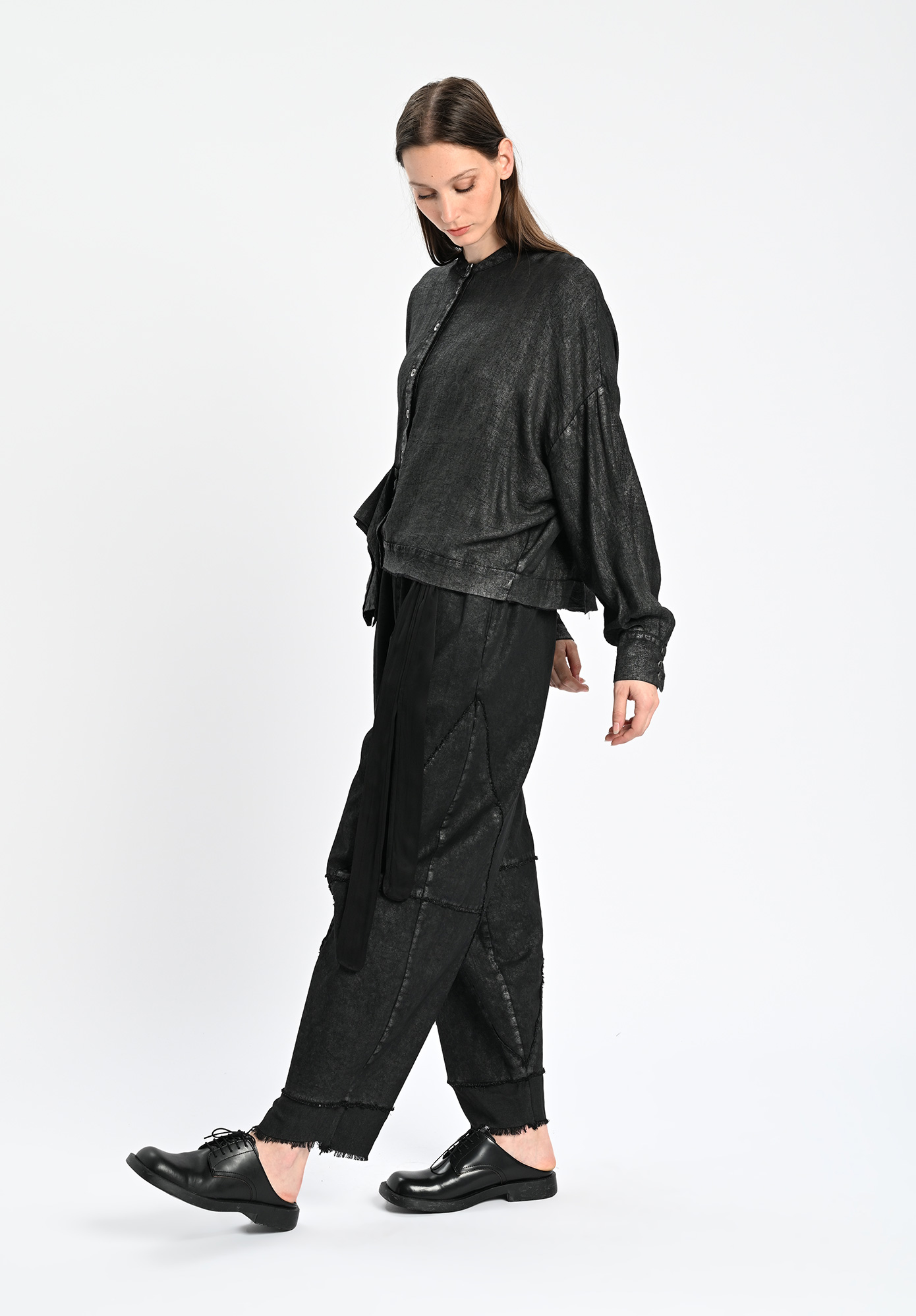 SANCTAMUERTE - CAMICIA CORTA SHORT JACKET WITH SIDE TWIST KNOT DETAIL - LAMINATED BLACK