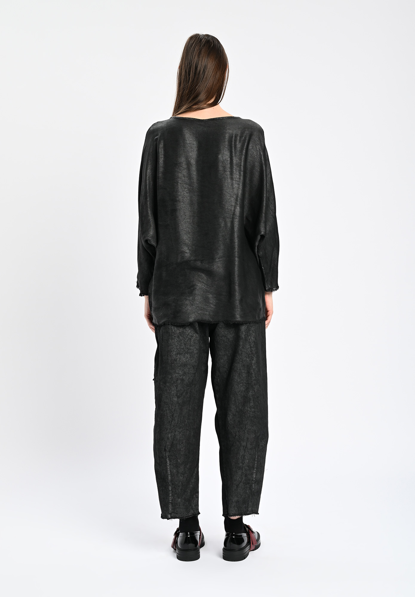 SANCTAMUERTE - FRONT SEAMED TOP LONG SLEEVE - LAMINATED BLACK