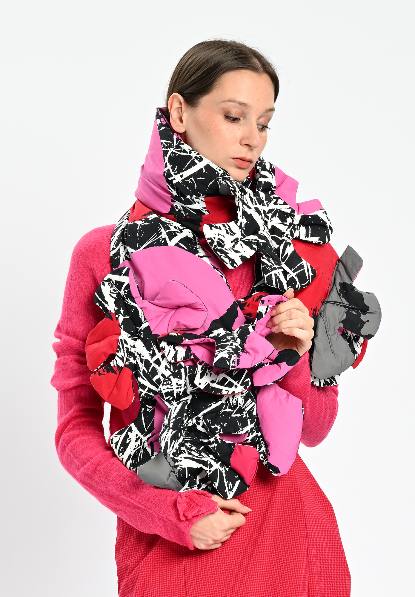 STUDIO RUNDHOLZ | BLACK LABEL - 3D PADDED NECK SCARF - PRINT MULTI COLOUR