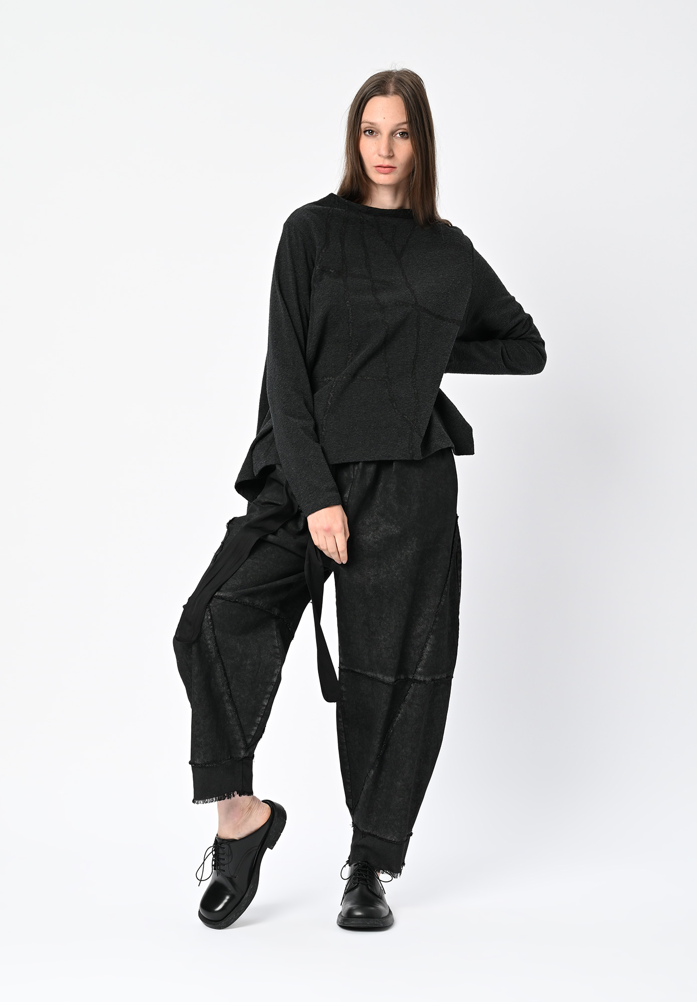 MOYURU - PRISM TOP - CHARCOAL | BLACK