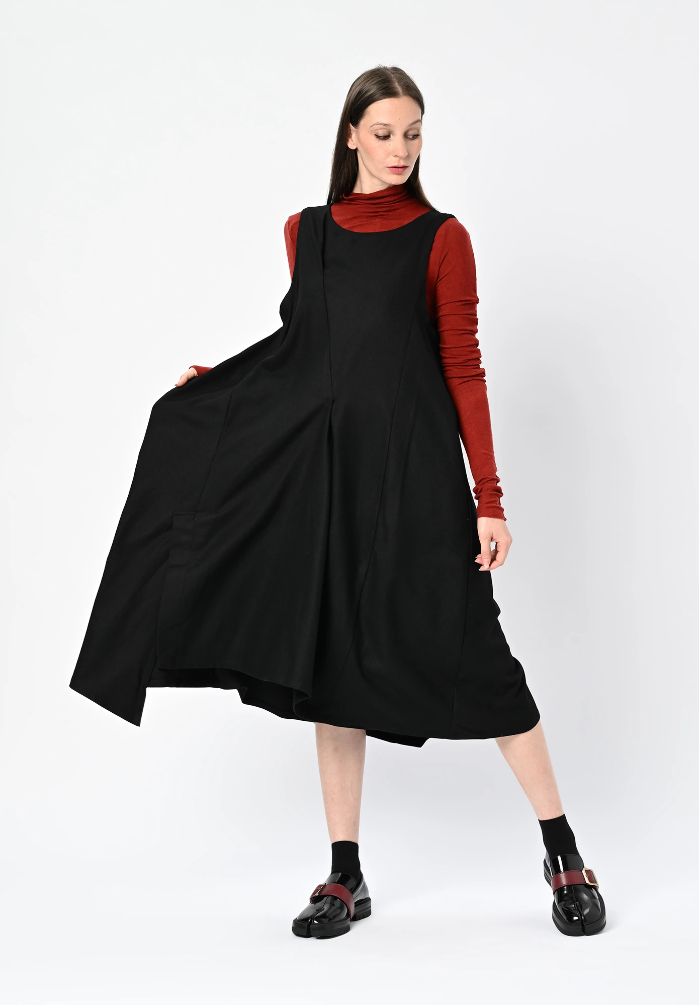 MOYURU - OBLIQUE TUNIC DRESS - BLACK