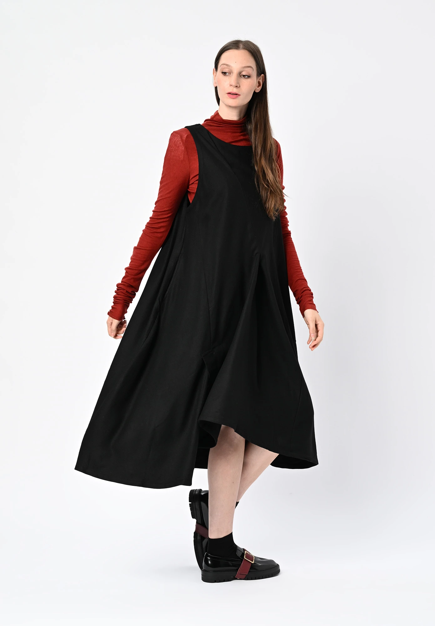 MOYURU - OBLIQUE TUNIC DRESS - BLACK