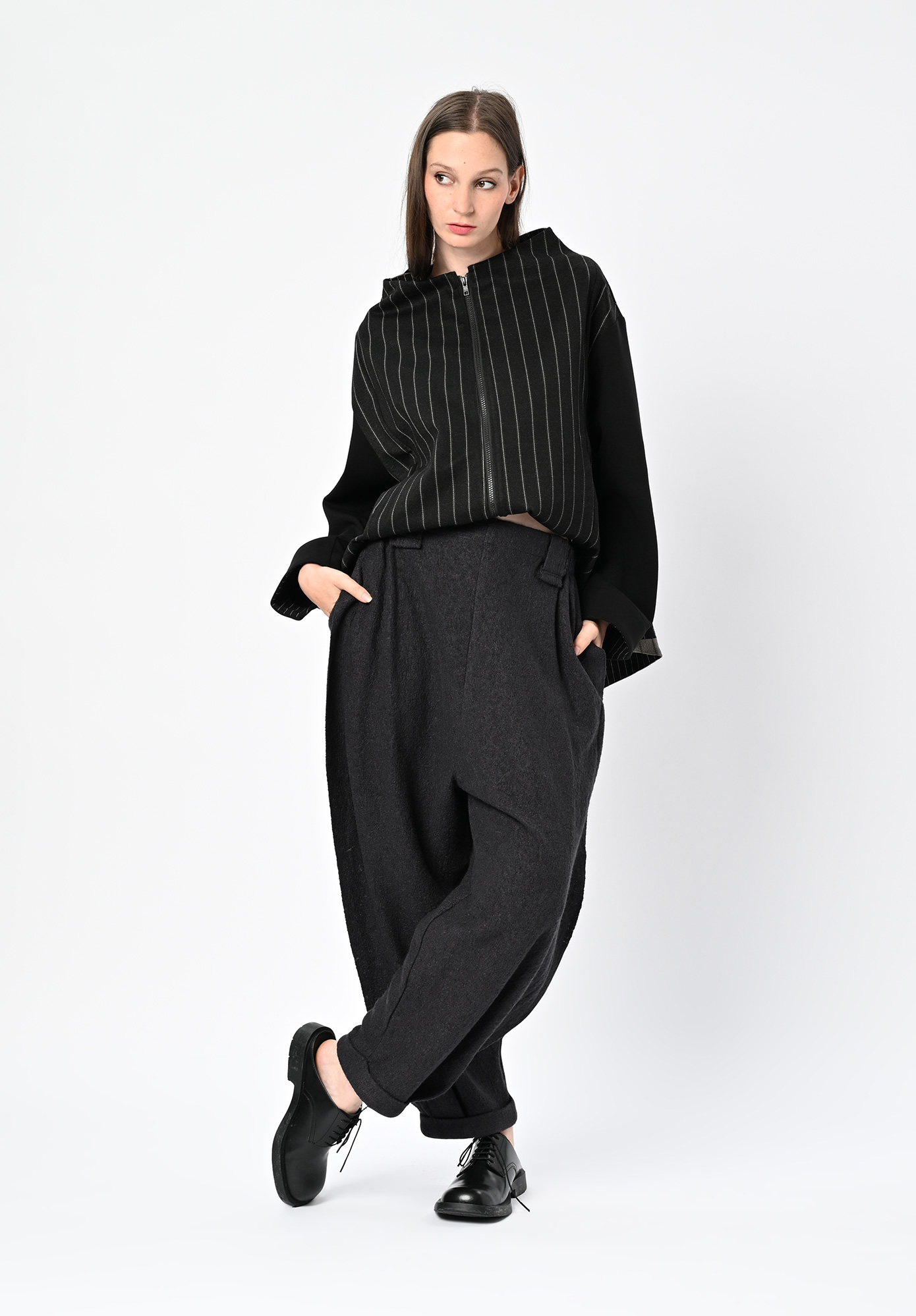 MOYURU - TUBULAR PANT - CHARCOAL BROWN