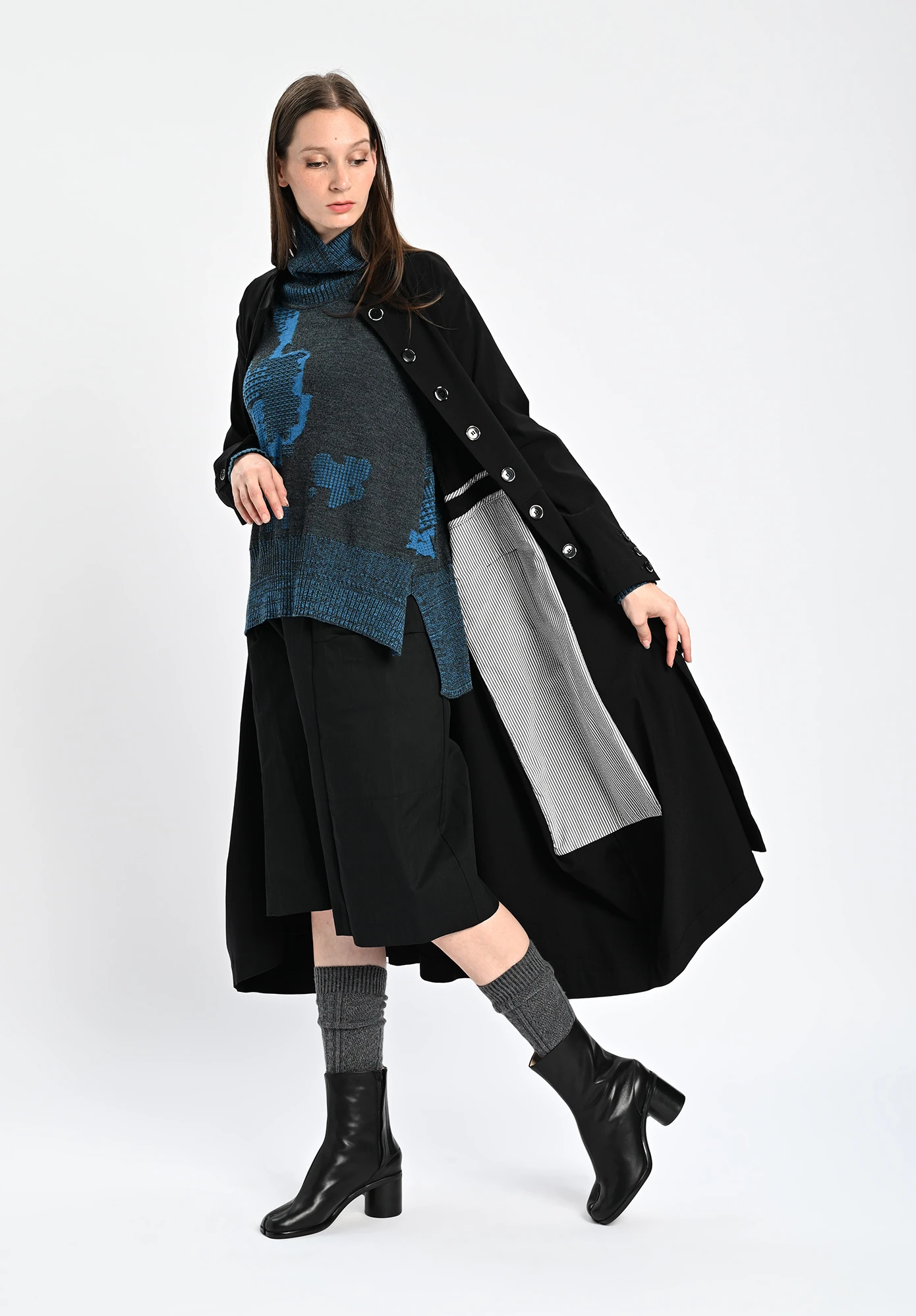MM SÖHN  - DRESSAGE EXTENDED POCKET COAT - BLACK
