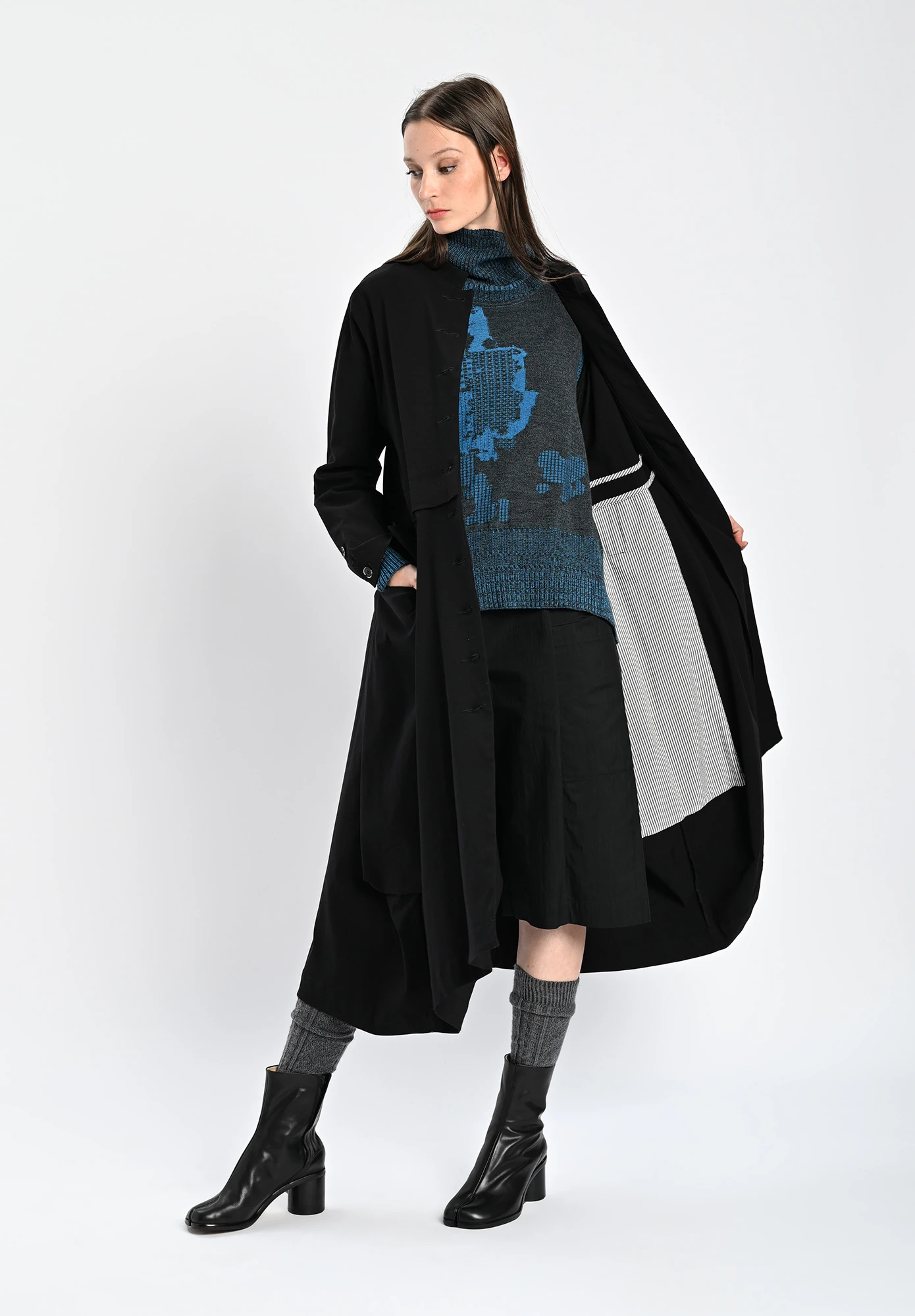 MM SÖHN  - DRESSAGE EXTENDED POCKET COAT - BLACK