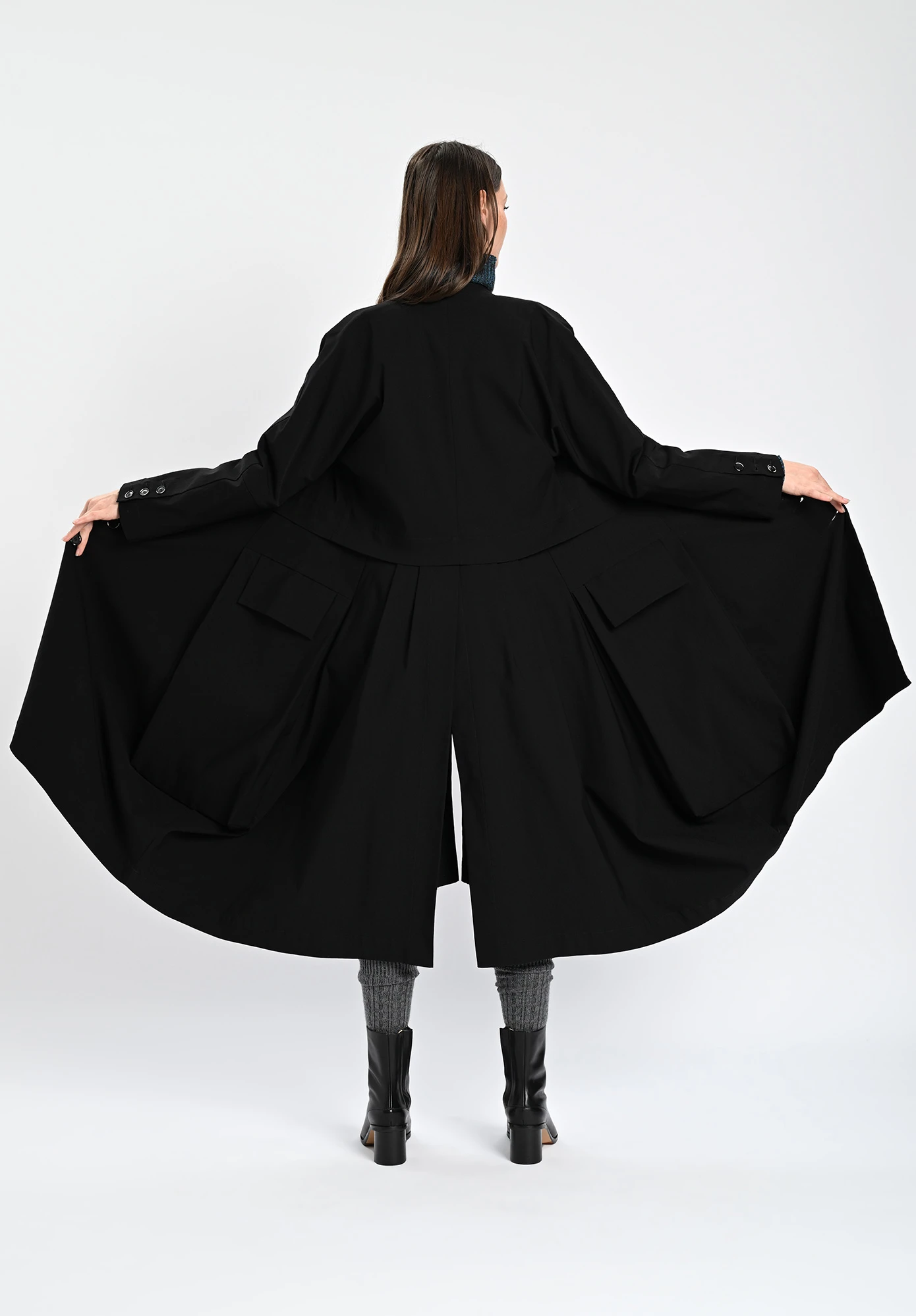 MM SÖHN  - DRESSAGE EXTENDED POCKET COAT - BLACK