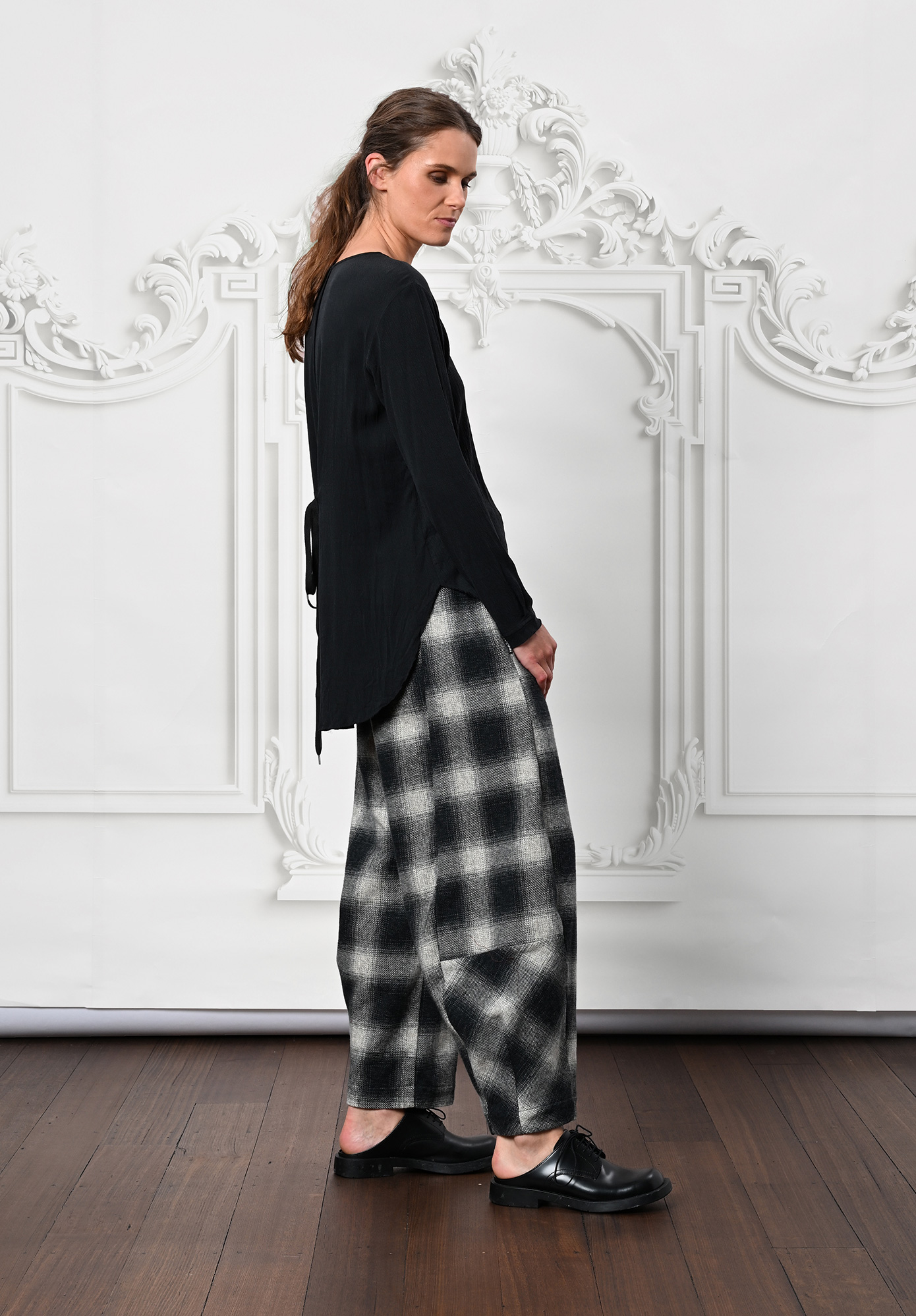 MM SÖHN - PARADE CONTOUR PANT - BLACK | SILVER PLAID
