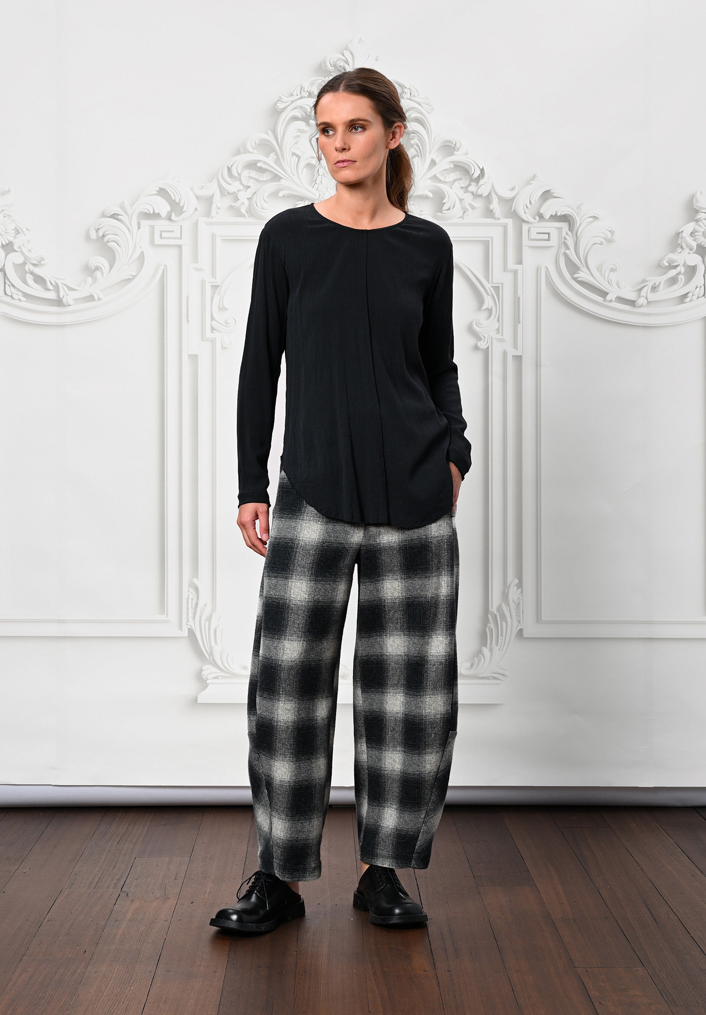 MM SÖHN - PARADE CONTOUR PANT - BLACK | SILVER PLAID