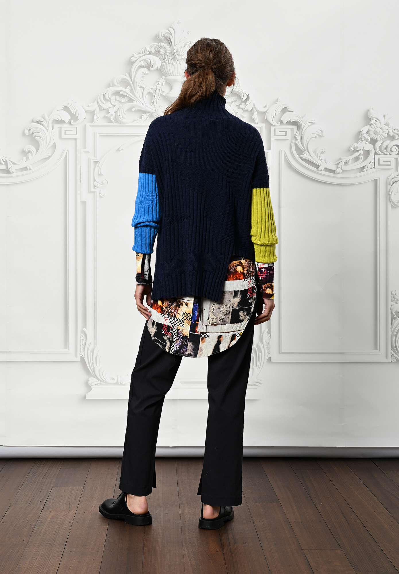 MM SÖHN - OFF-SIDE JUMPER SHORT - MARINE | CYBER | CERULEAN MM SÖHN - OFF-SIDE JUMPER SHORT - MARINE | CYBER | CERULEAN