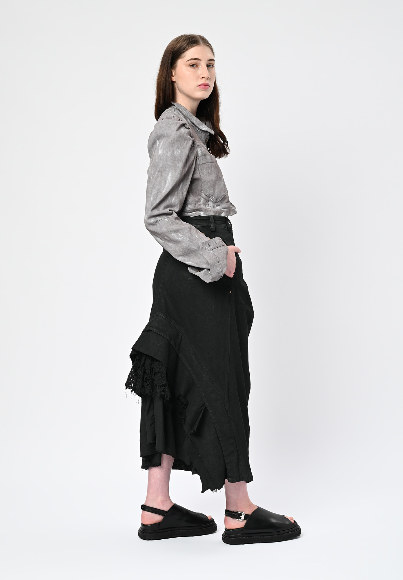STUDIO RUNDHOLZ | DIP - SKIRT WITH RUFFLE LACE INSERTS IN BACK - BLACK GLOSS