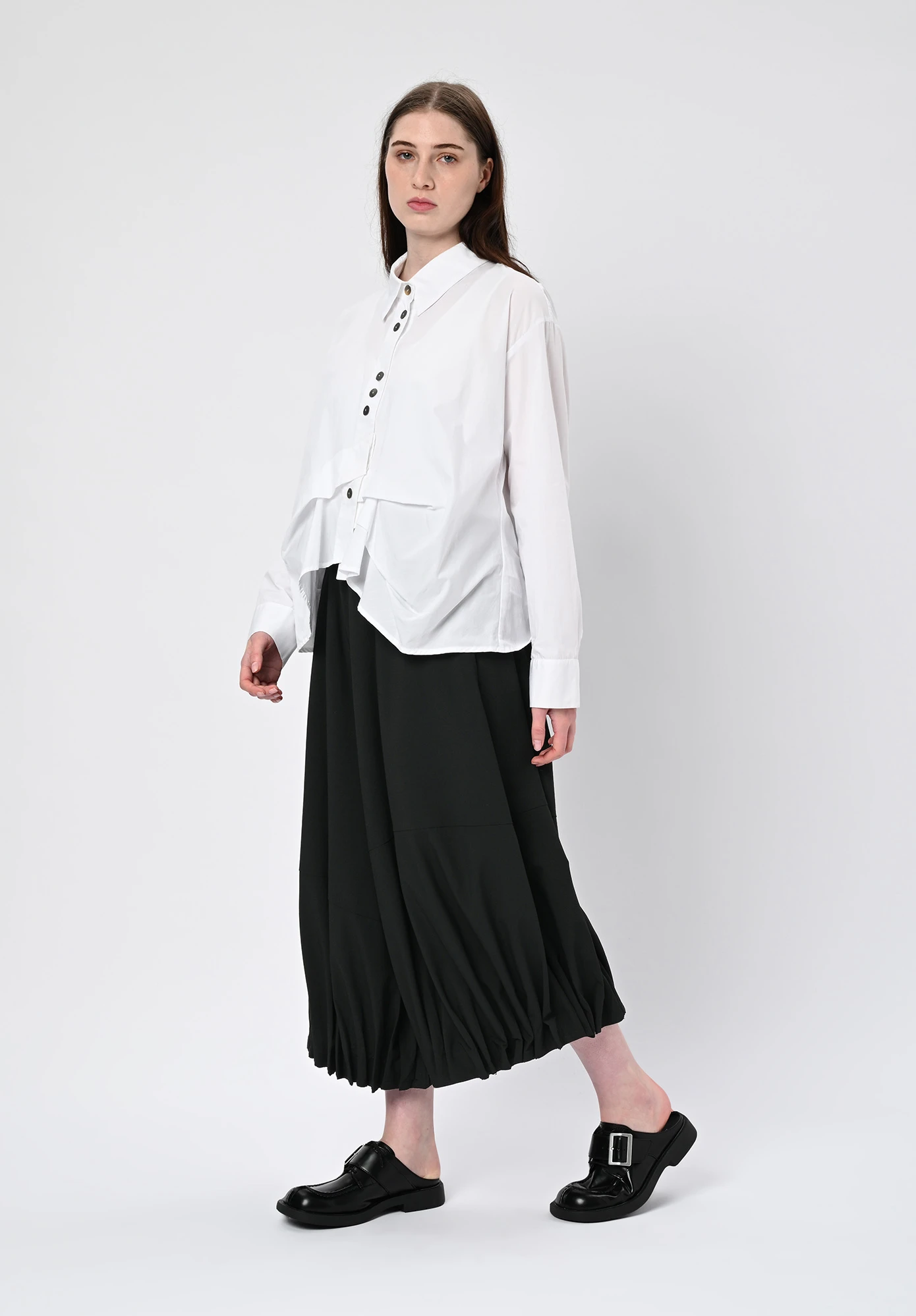 MOYURU - KUMO TULIP LEG PANT - BLACK