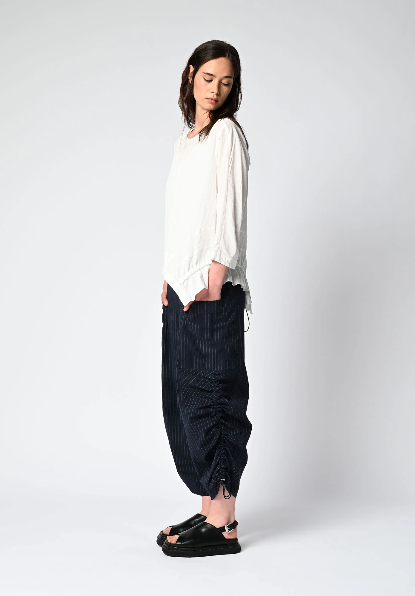 MM SÖHN - INTERIM DRAWCORD PANT - INK PINSTRIPE