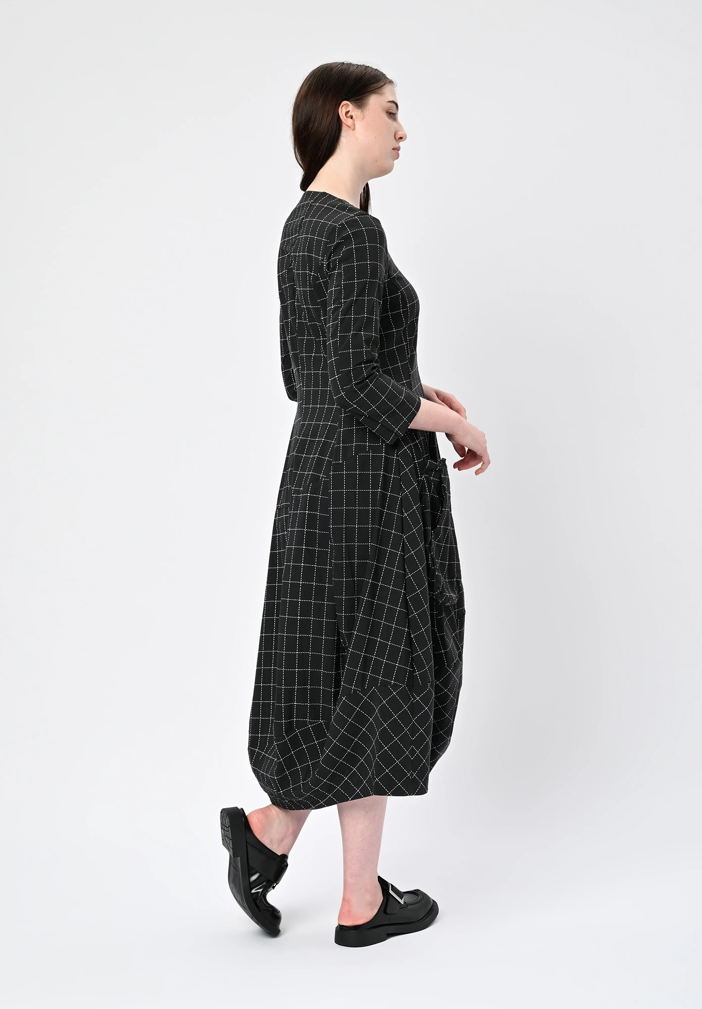 STUDIO RUNDHOLZ | BLACK LABEL - TULIP POCKET DRESS WITH 3/4 SLEEVES - BLACK CHECK