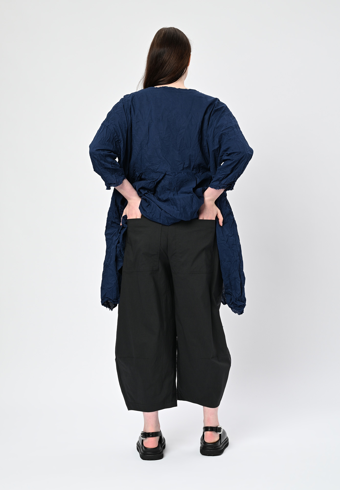 STUDIO RUNDHOLZ | BLACK LABEL - TULIP LEG PANT WITH GATHERED POCKETS  - BLACK
