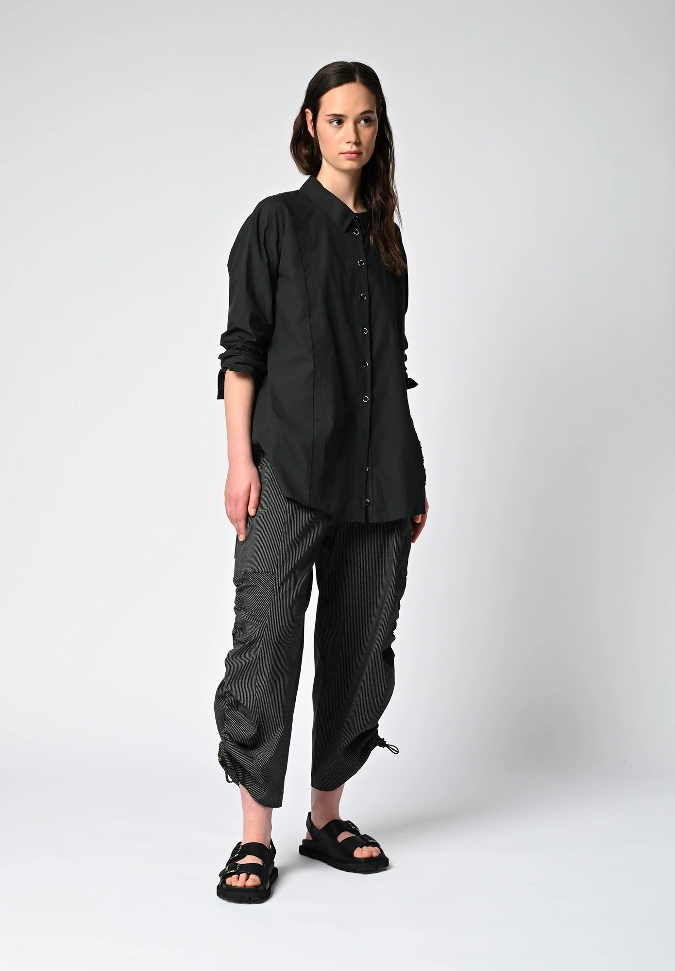 MM SÖHN - INTERIM DRAWCORD PANT - BLACK | GREY STRIPE