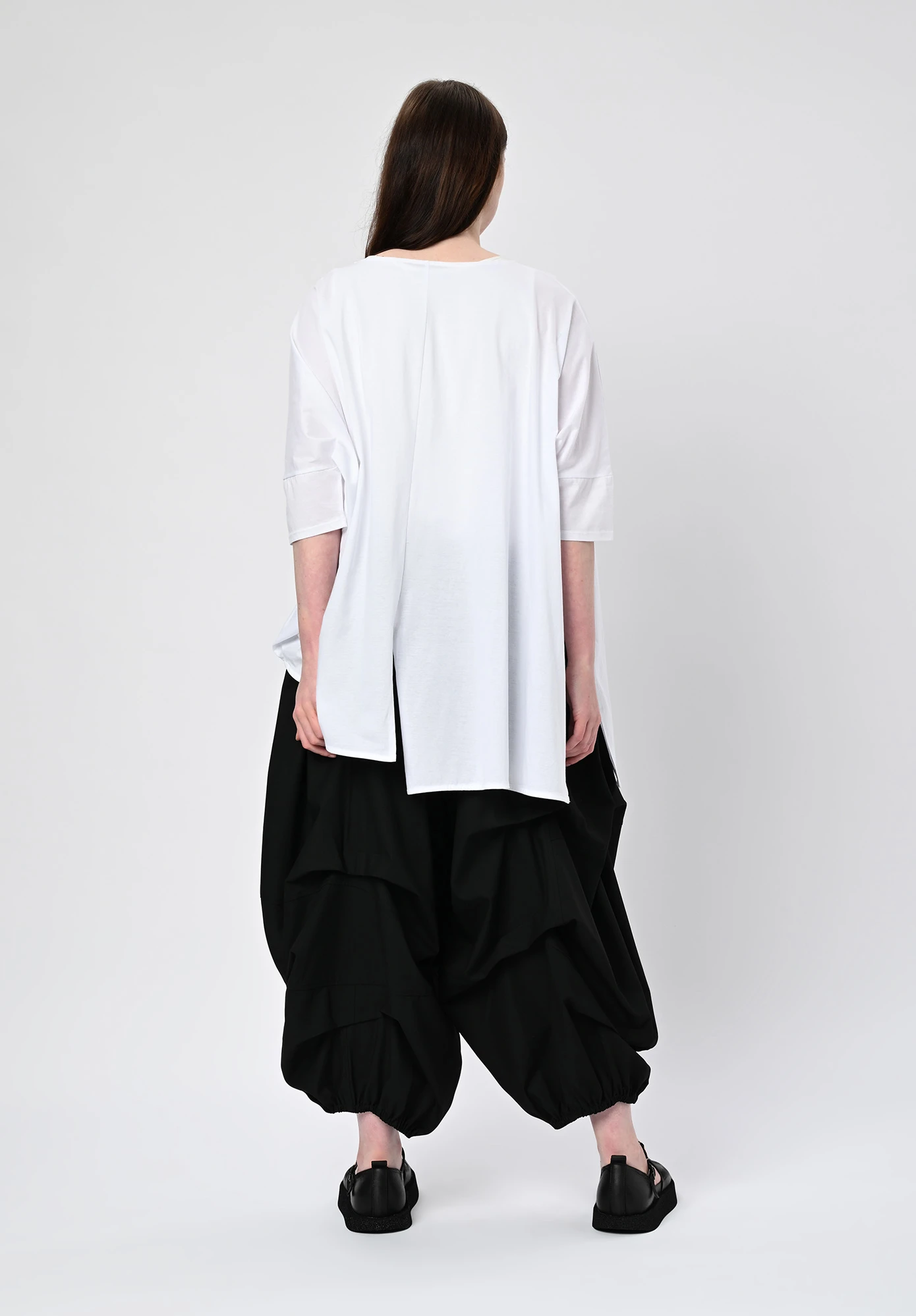 MOYURU - RAKU ASYMM TOP - WHITE MOYURU - RAKU ASYMM TOP - WHITE