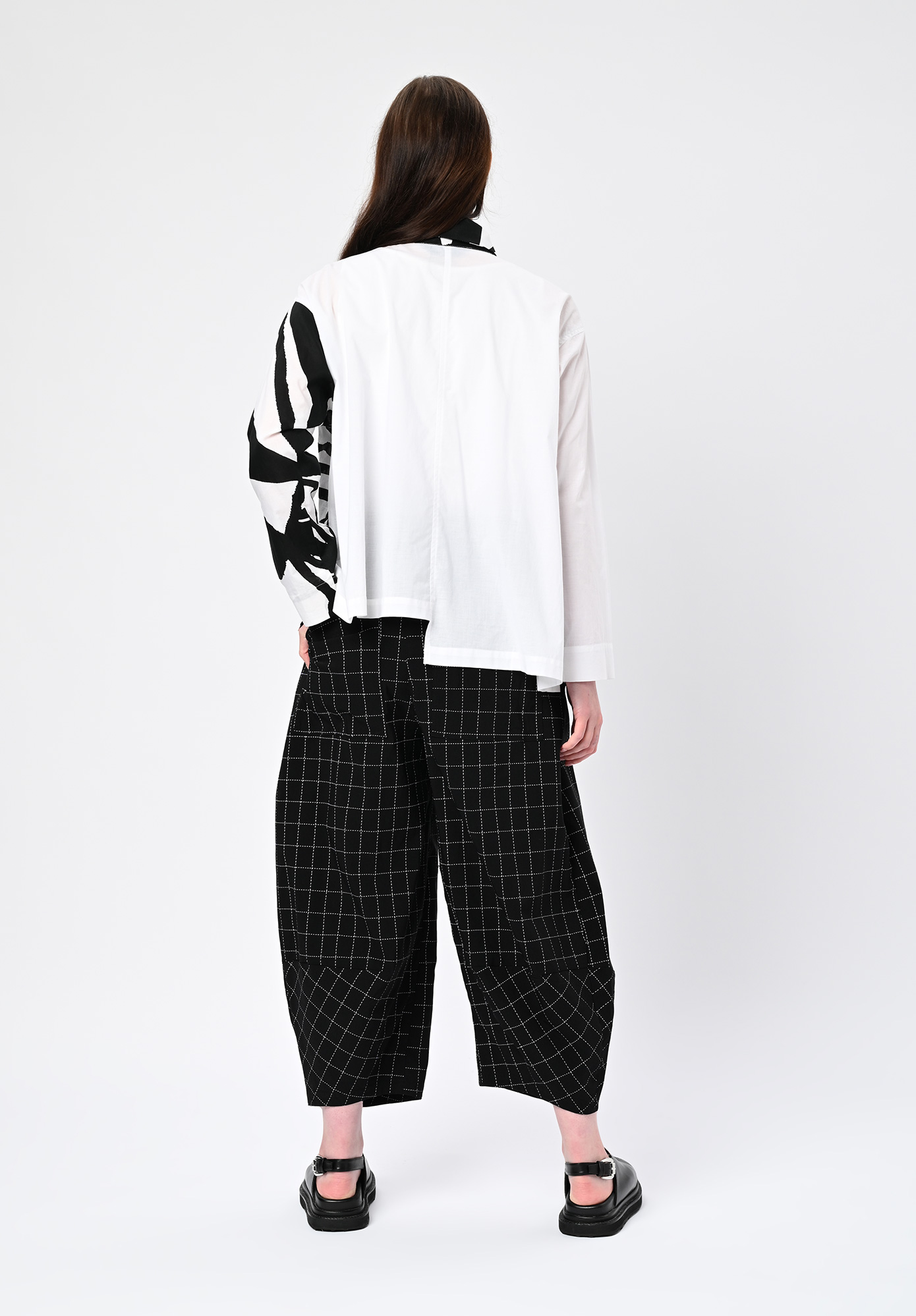MOYURU - SHIZEN ASYMM SHIRT - MONOTONE BLACK | WHITE MOYURU - SHIZEN ASYMM SHIRT - MONOTONE BLACK | WHITE