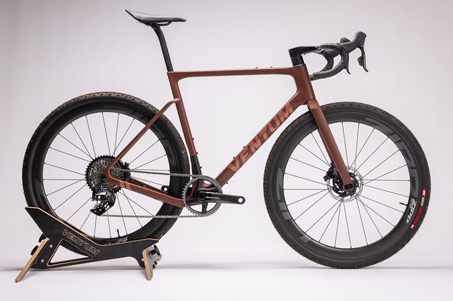 GS1 D2 Force | M/L | Demo