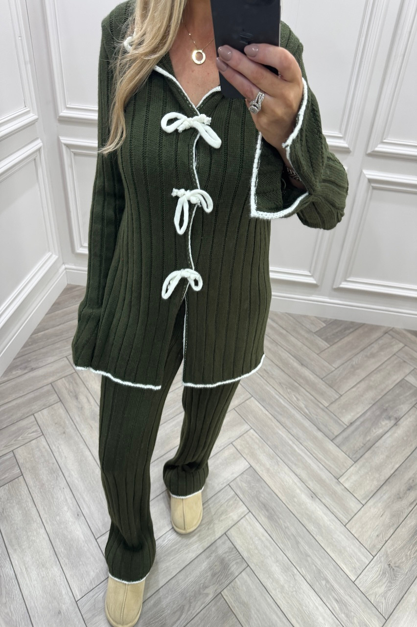 Knitted Chic Set 
