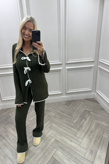 Khaki Chic Bow Knitted Bow Lounge Set